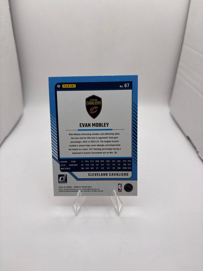 Donruss Evan Mobley