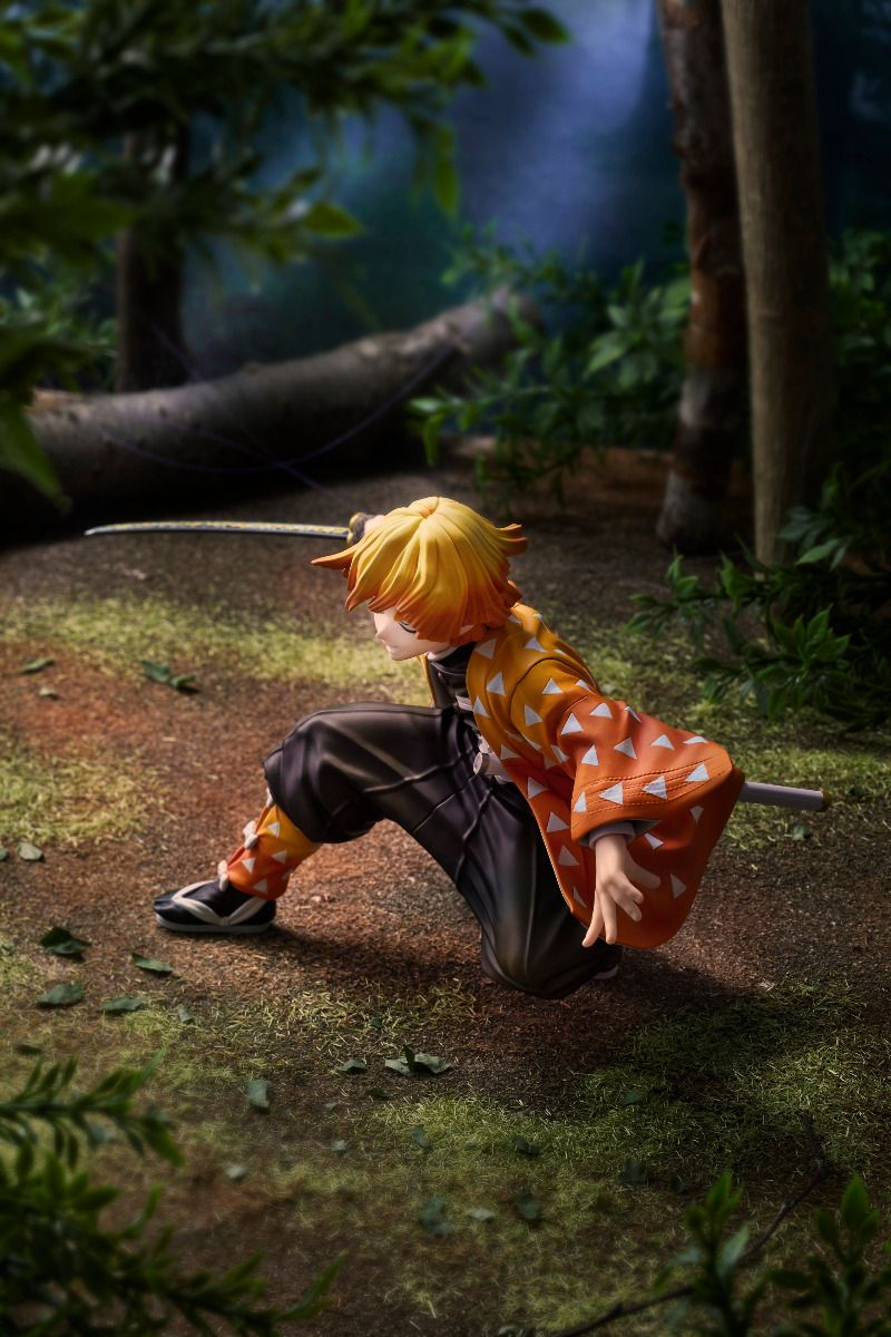 Demon Slayer Kimetsu no Yaiba: Zenitsu Agatsuma 1/8 Scale Figure by Aniplex - Collectors World Toys