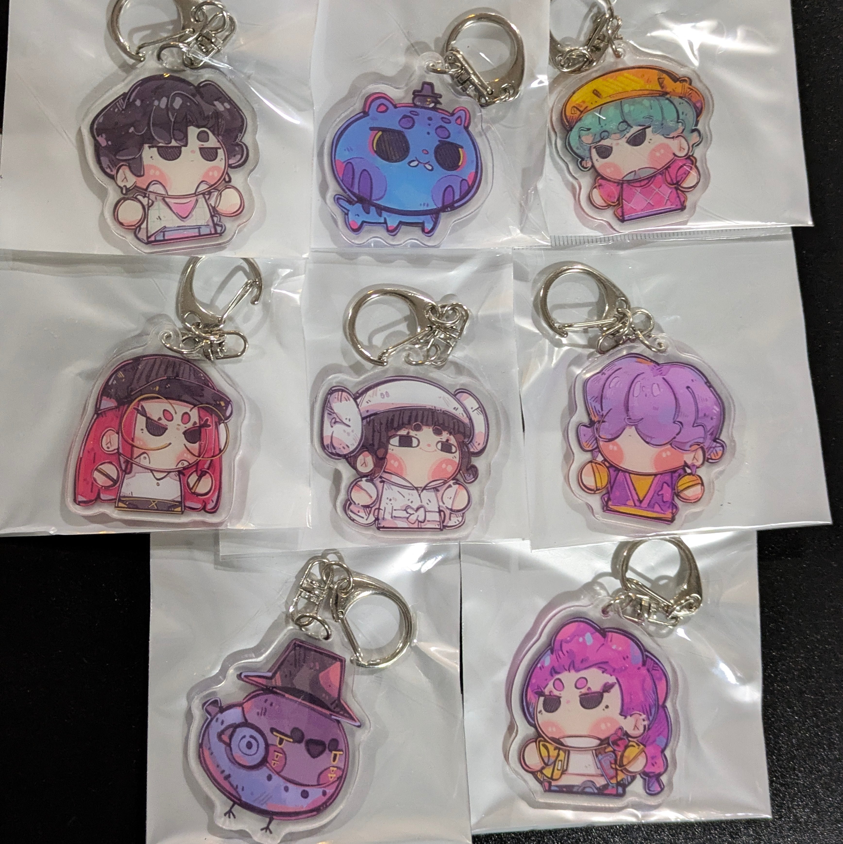 K-POP DEMON HUNTERS Mini Chibi Keychain Series (8 Designs) Main image