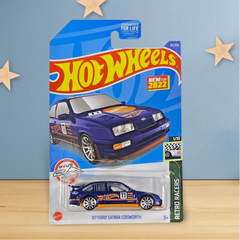 Hot Wheels '87 Ford Sierra Cosworth - Retro Racers Series 1/10 - Collectors World Toys