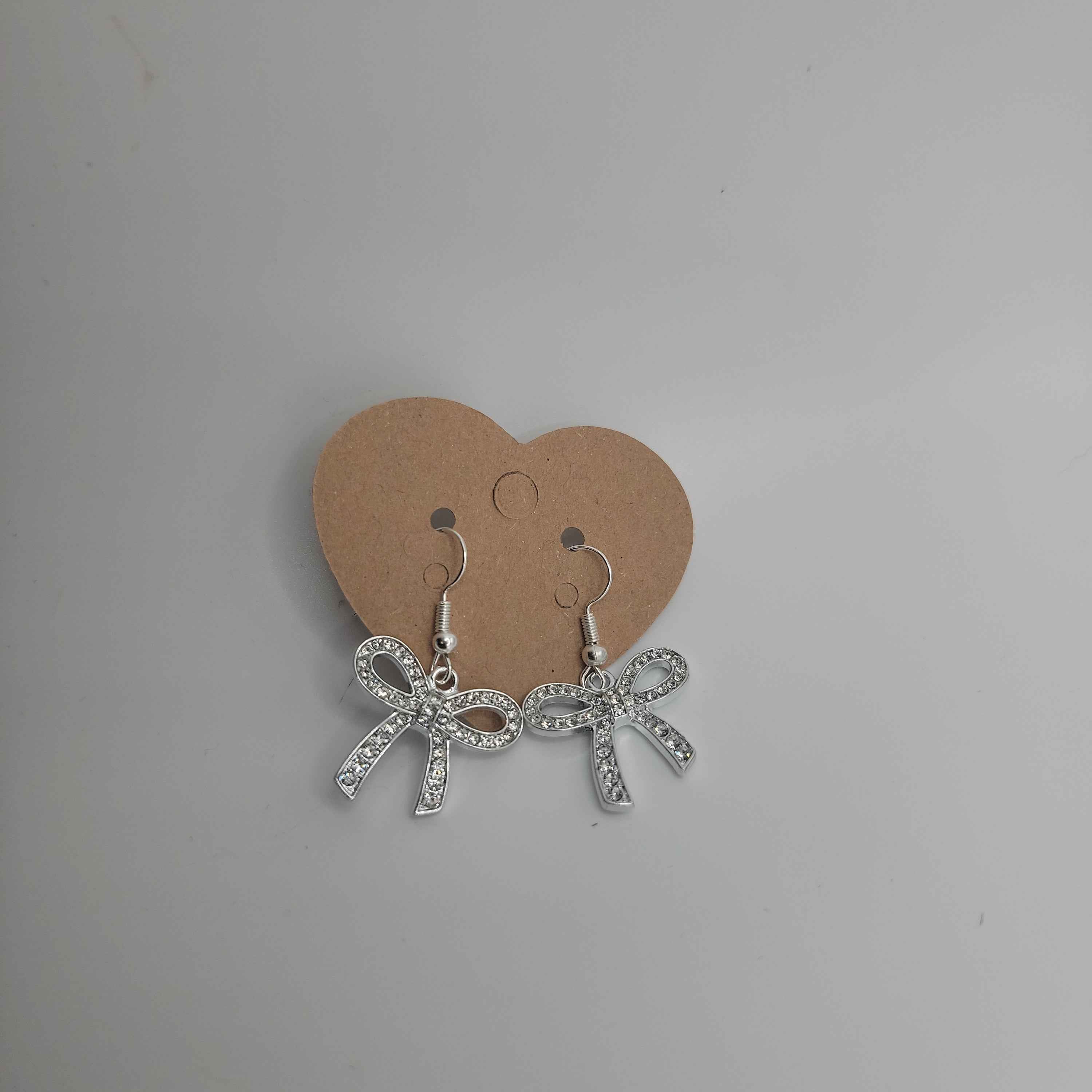 Bow Earrings Secondary image