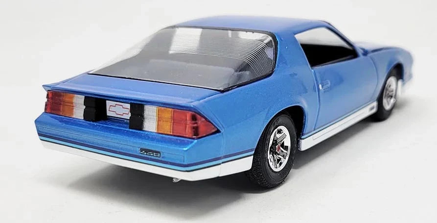 1:32 1982 Chevy Camaro Z-28 Route 32 Plastic Model Kit