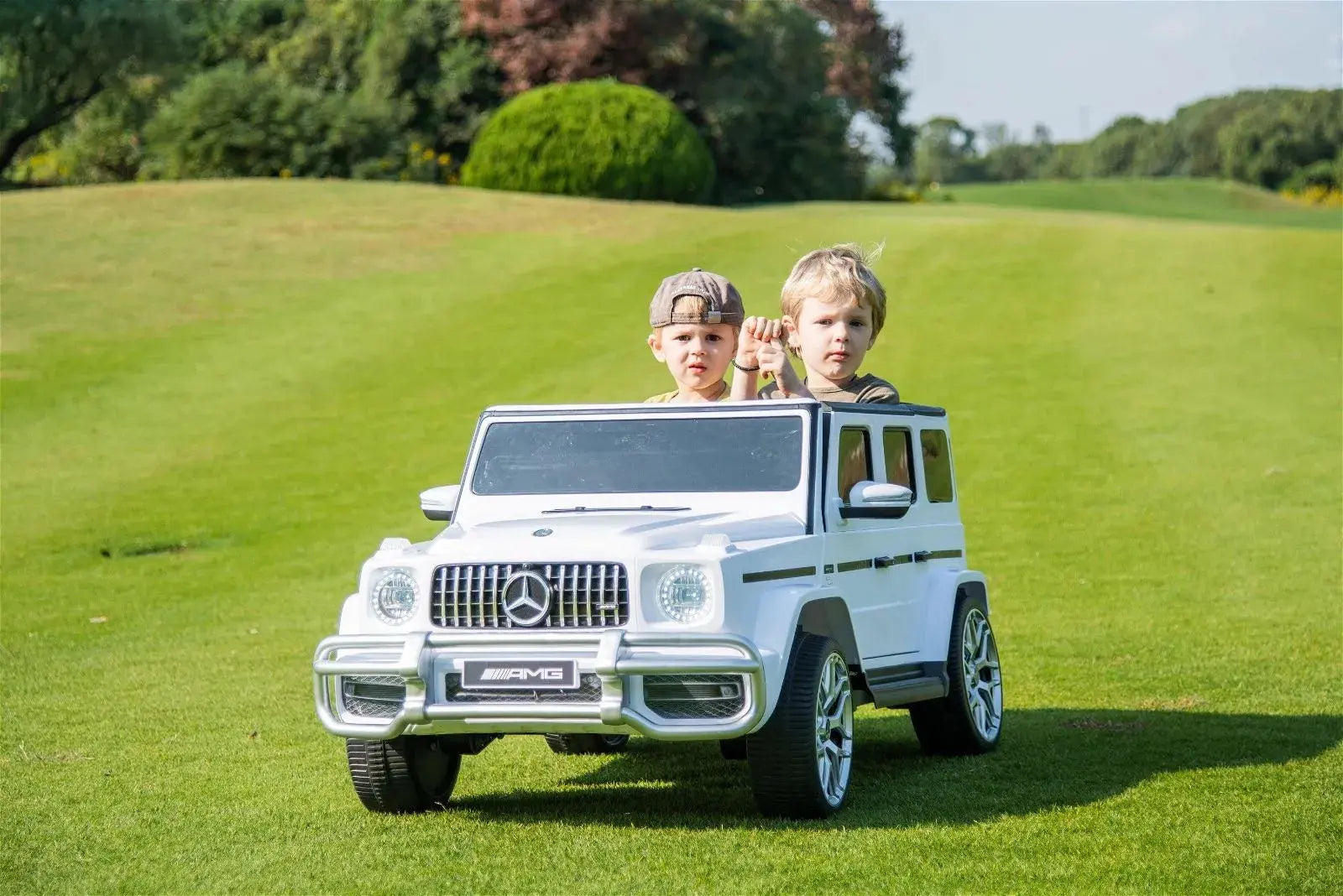 24V 4x4 Mercedes Benz G63 AMG 2 Seater G Wagon Ride on Car - Collectors World Toys