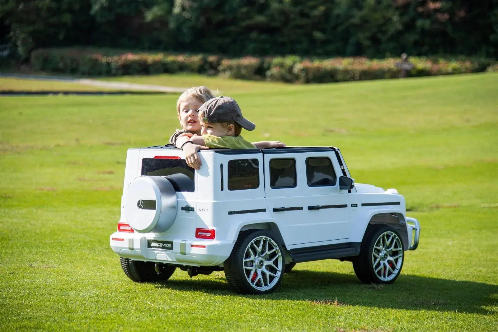 24V 4x4 Mercedes Benz G63 AMG 2 Seater G Wagon Ride on Car - Collectors World Toys