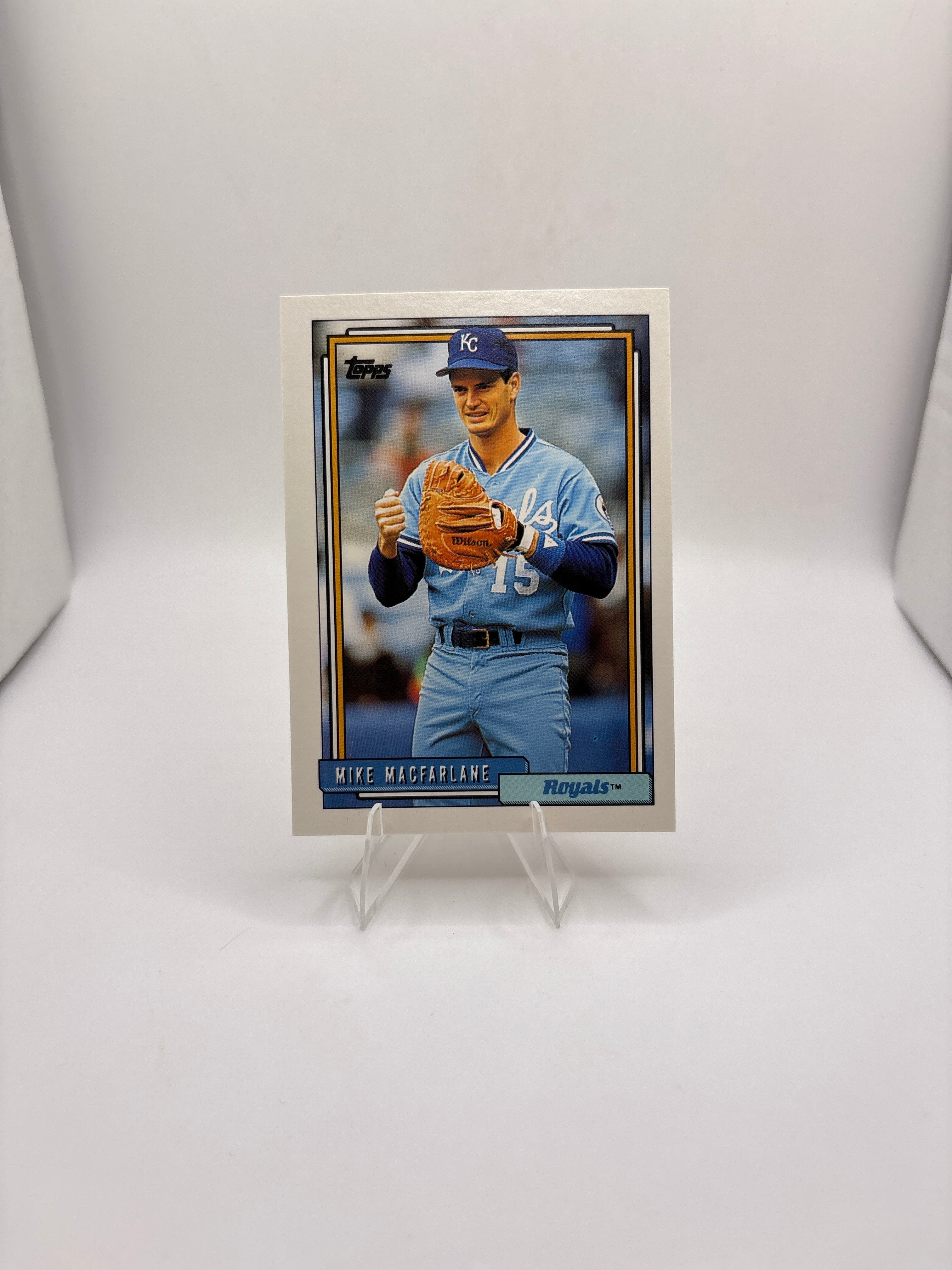 Topps Mike Macfarlane Main image
