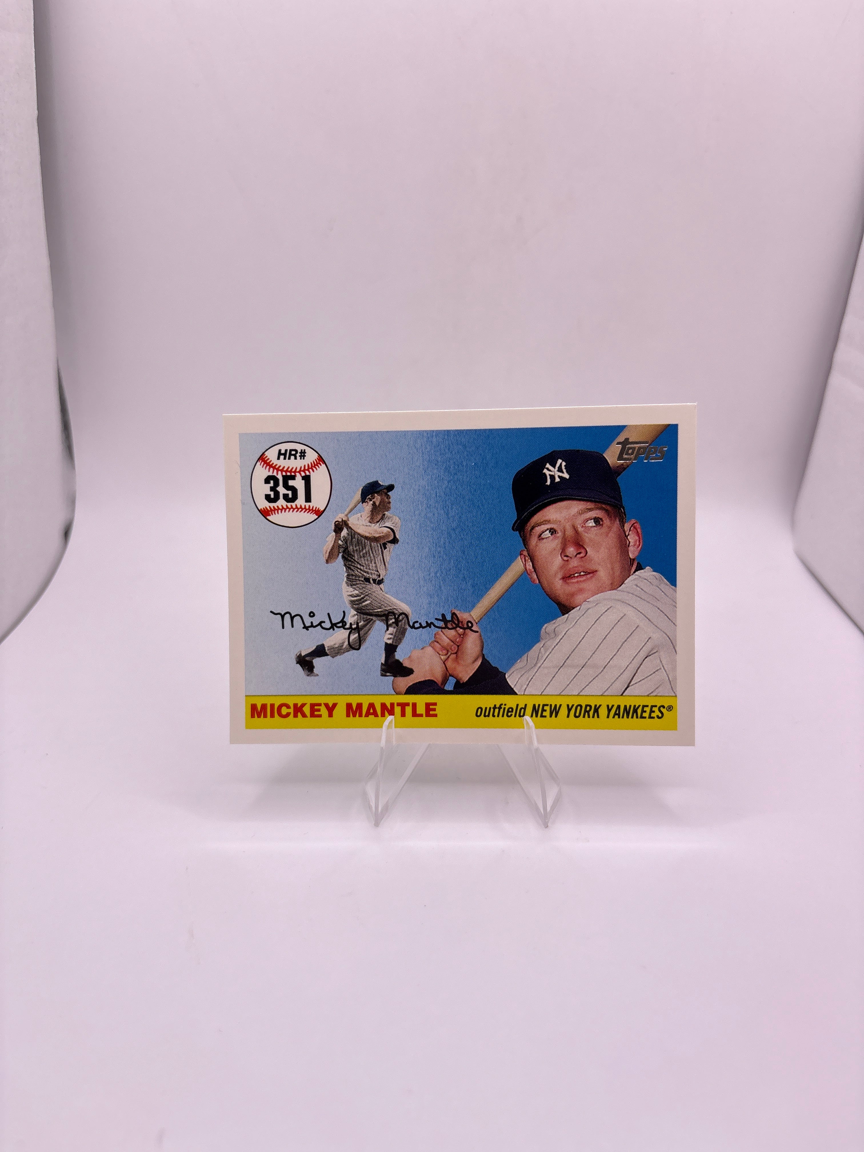 Topps Mickey Mantle Main image