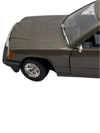 Burago Mercedes 190E Diecast