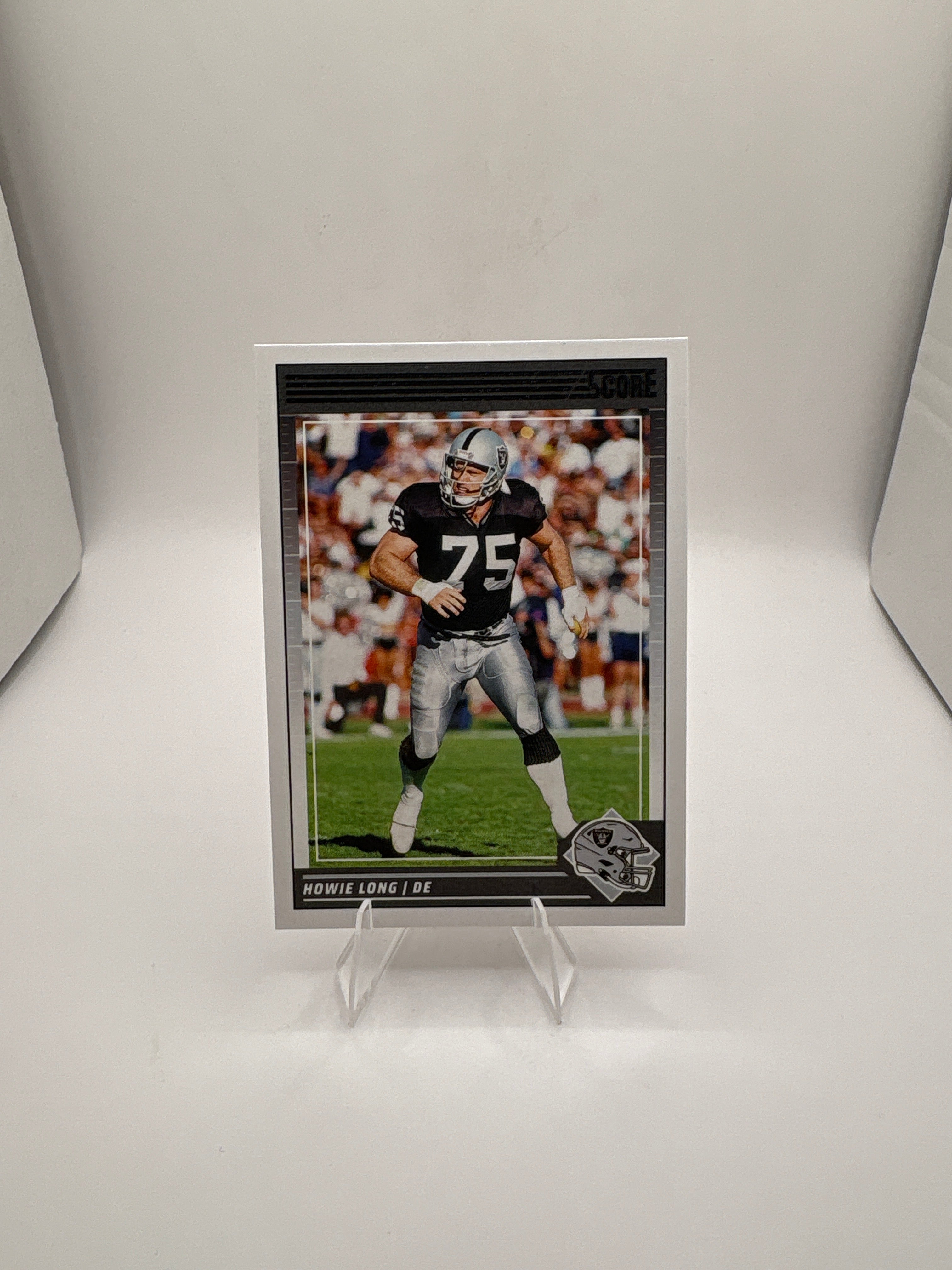 Score Howie Long