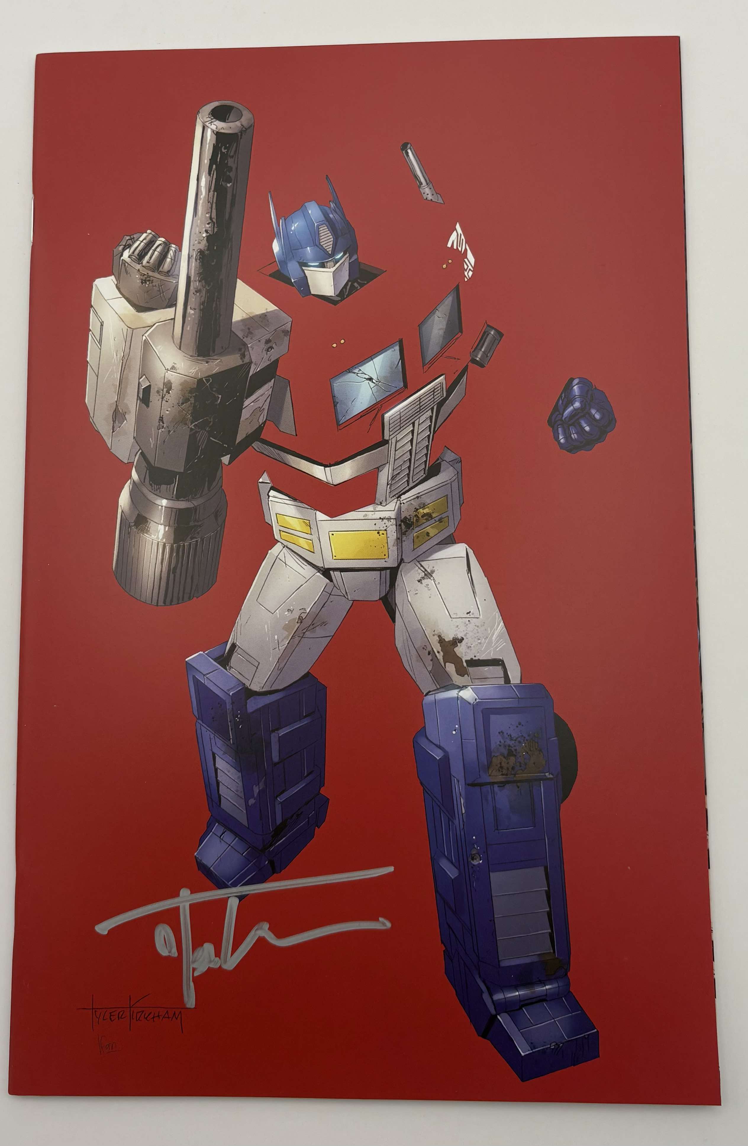 [Signed by Tyler Kirkham] Transformers #17 Unknown Comics Exclusive Tyler Kirkham Var [IN STOCK] - Collectors World Toys