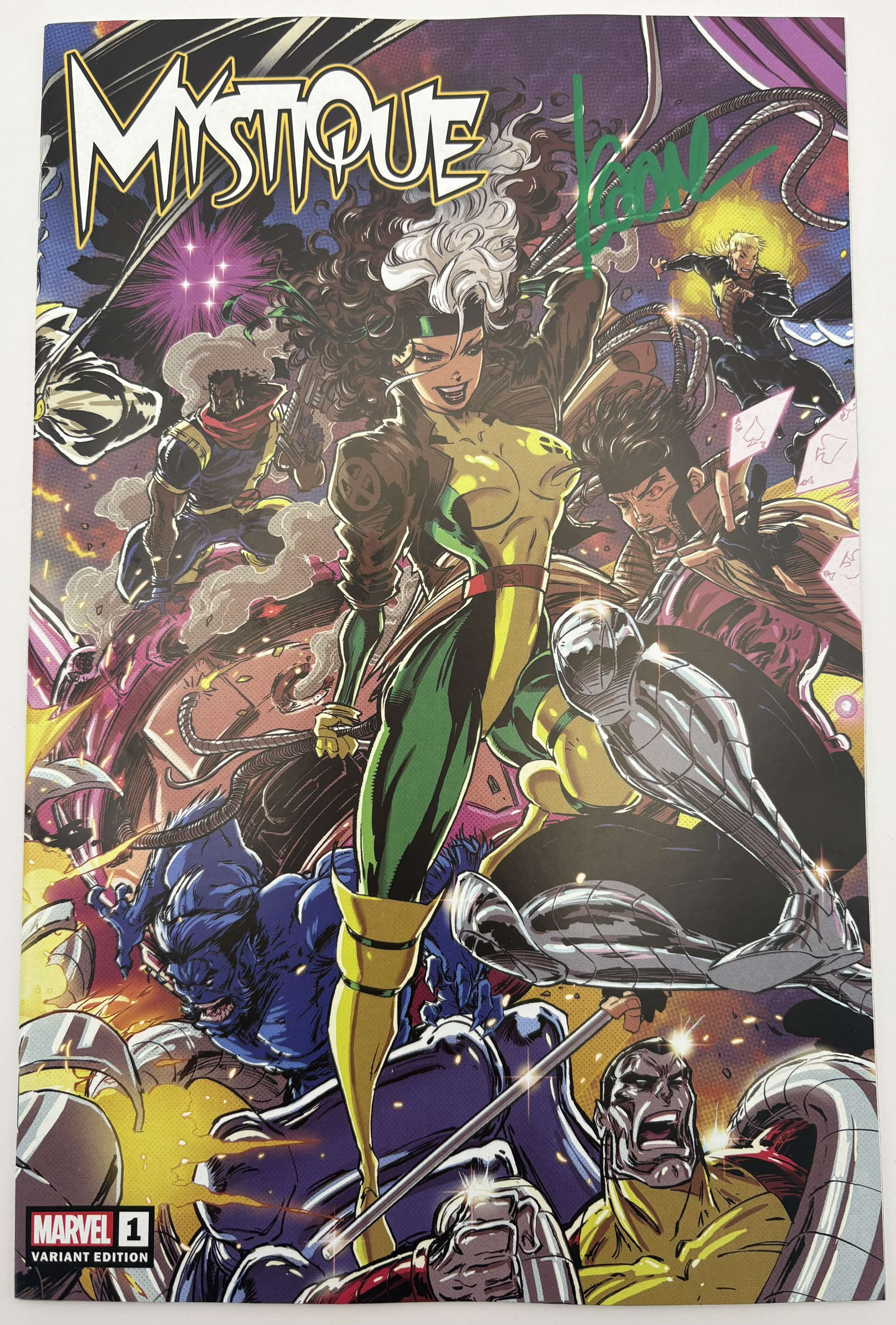 [Signed by Kaare Andrews] MYSTIQUE #1 UNKNOWN COMICS KAARE ANDREWS CONNECTING COVER EXCLUSIVE VAR [IN STOCK] - Collectors World Toys Main image
