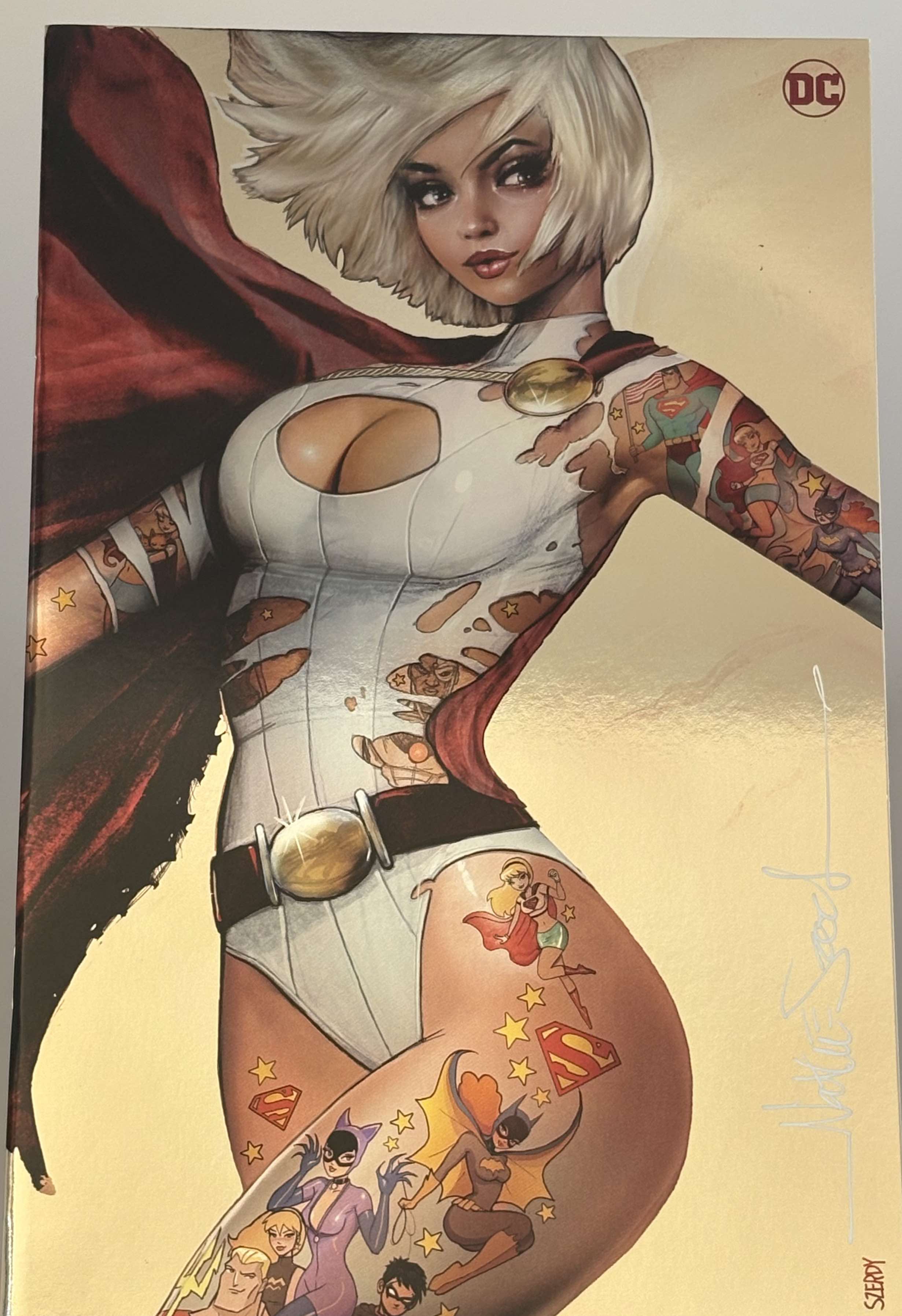 [Signed by Nathan Szerdy] POWER GIRL #1 NATHAN SZERDY (616) EXCLUSIVE FOIL NYCC VIRGIN VAR [IN STOCK] - Collectors World Toys Main image
