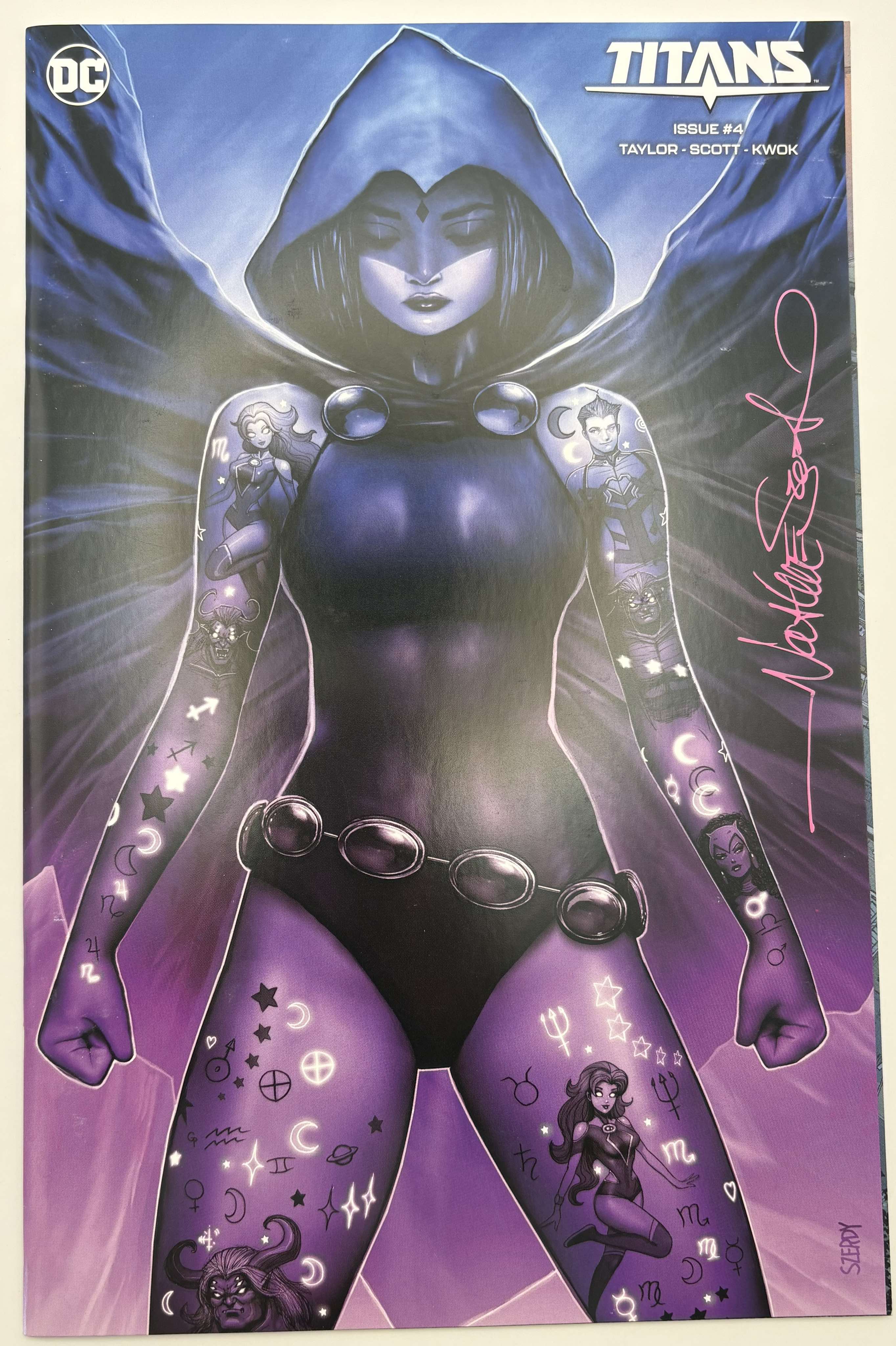 [Signed by Nathan Szerdy] TITANS #4 NATHAN SZERDY (616) EXCLUSIVE MINIMAL VIRGIN VAR [IN STOCK] - Collectors World Toys Main image