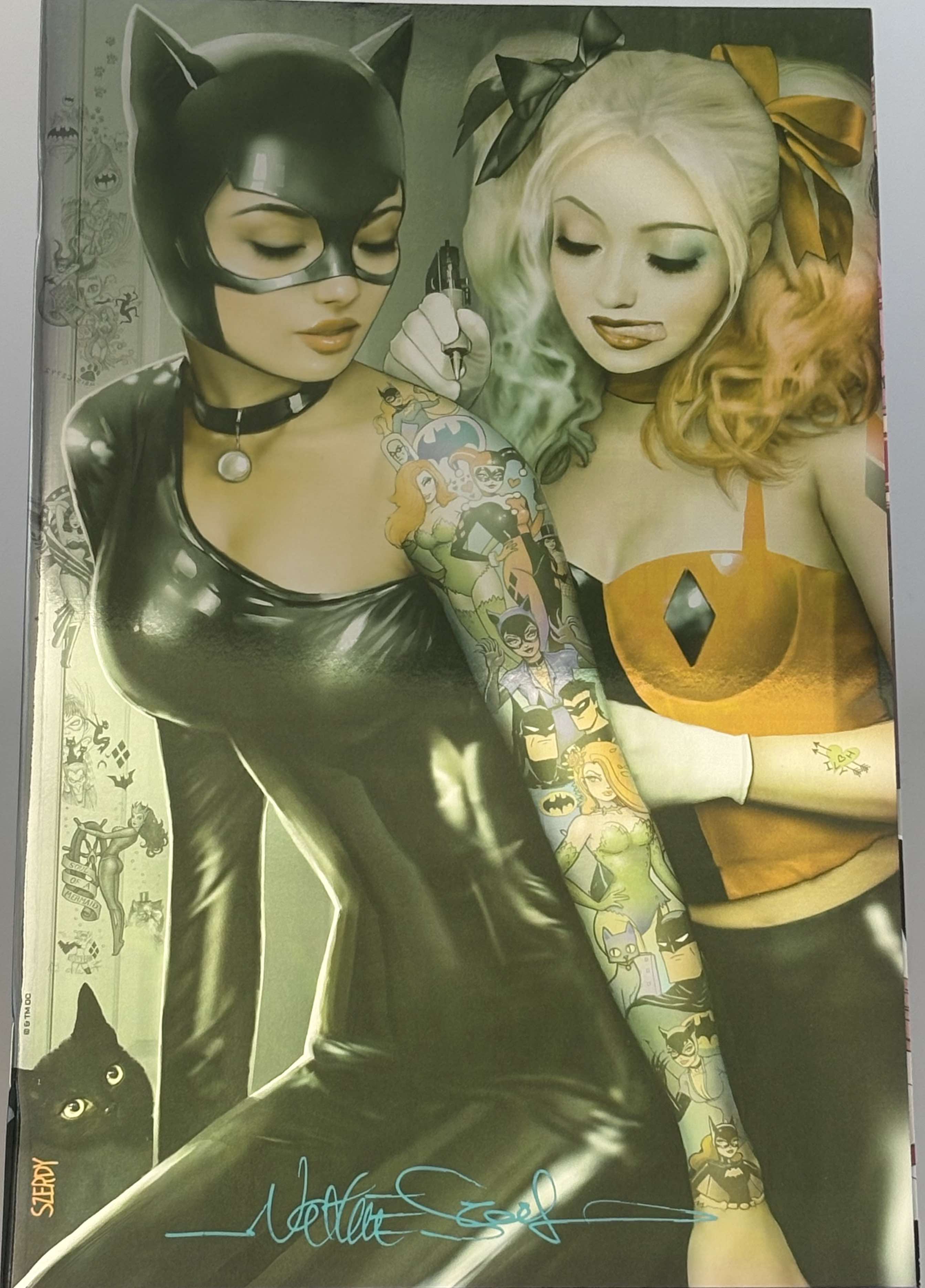 [Signed by Nathan Szerdy] [FOIL] HARLEY QUINN #31 NATHAN SZERDY (616) EXCLUSIVE CATWOMAN TATTOO FOIL VIRGIN VAR [IN STOCK] - Collectors World Toys Main image