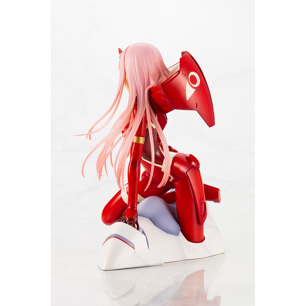 Darling in the Franxx Zero Two Statue