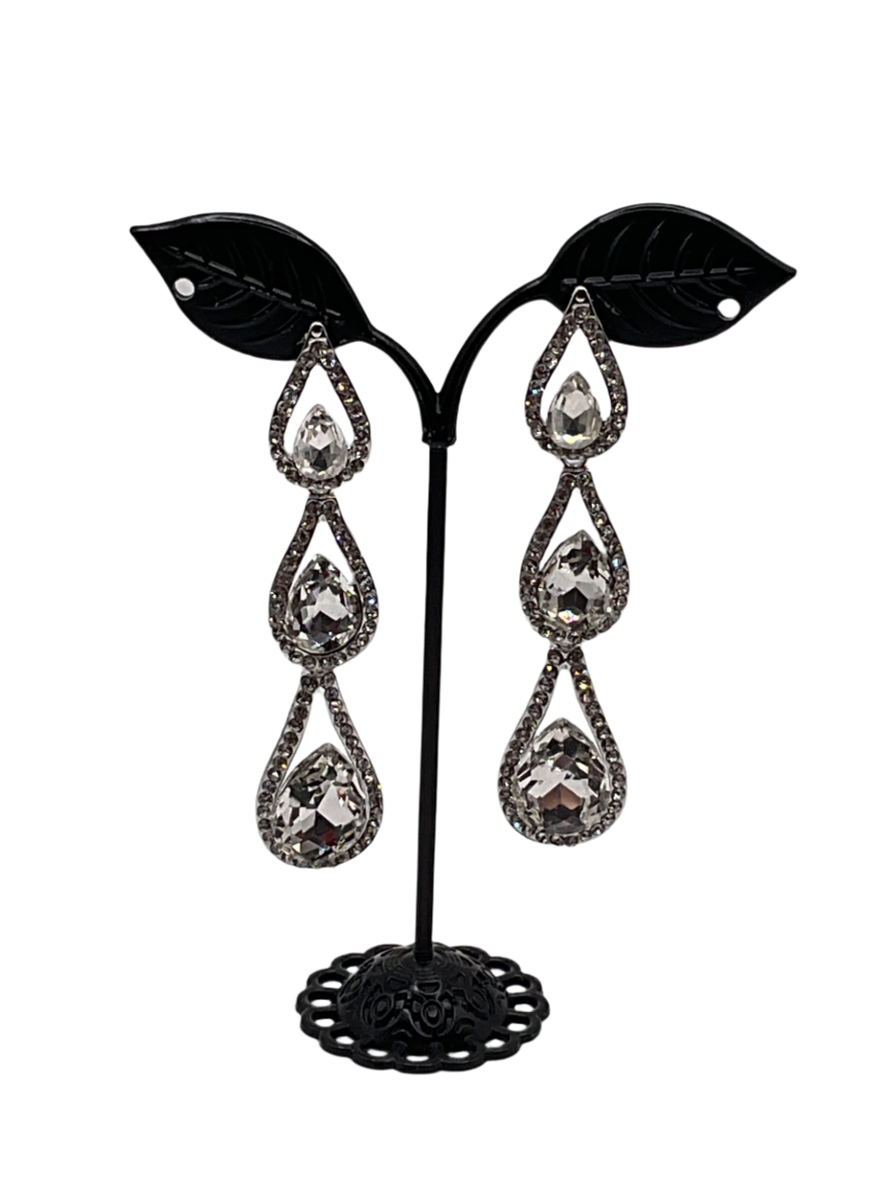 Shiny crystal earrings Main image