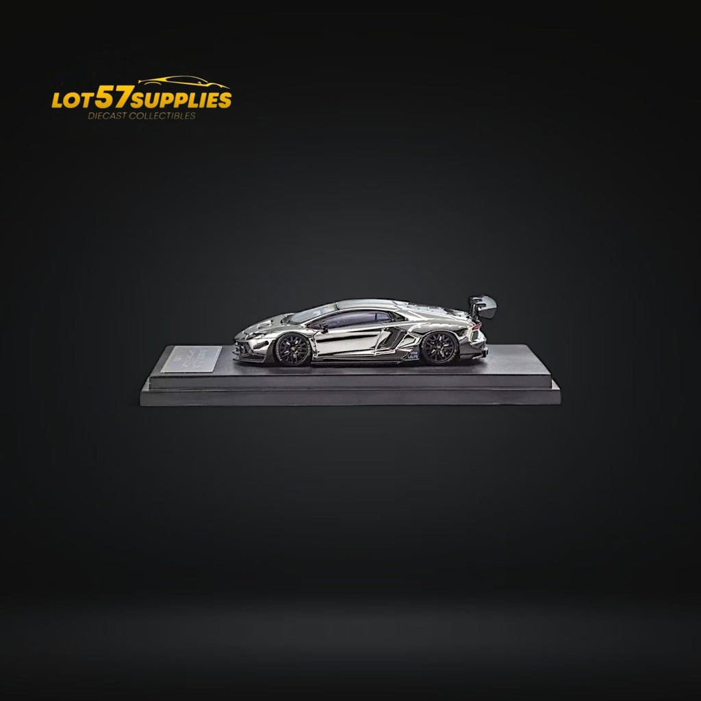 Star Model 1:64 Aventador LBWK LP700-4 Chrome Silver 1:64
