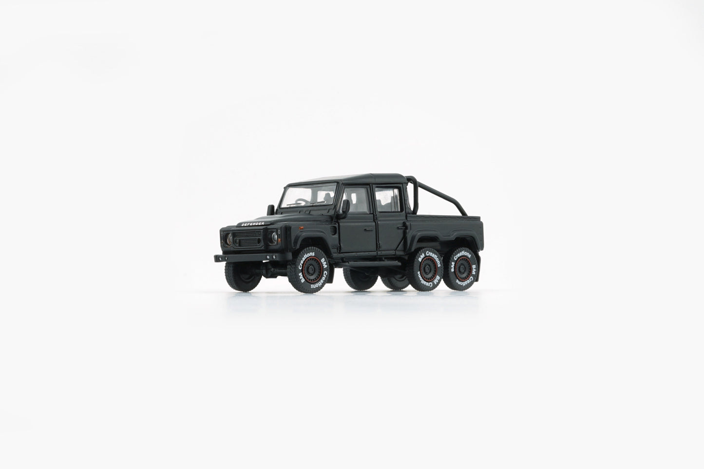 BM Creations 2016 Land Rover Defender 110 Pick Up 6x6 Off Road Matte Blk RHD 1:64 64B0339