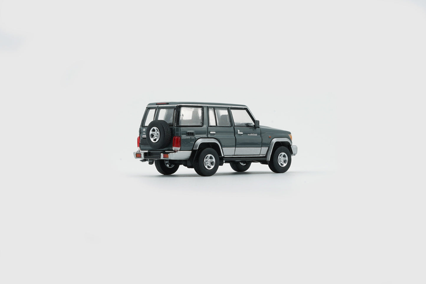 BM Creations Toyota Land Cruiser LC76 Dark Red / Dark Grey - RHD 1:64