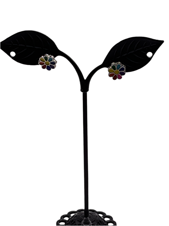 Children’s flower earrings Hover Image