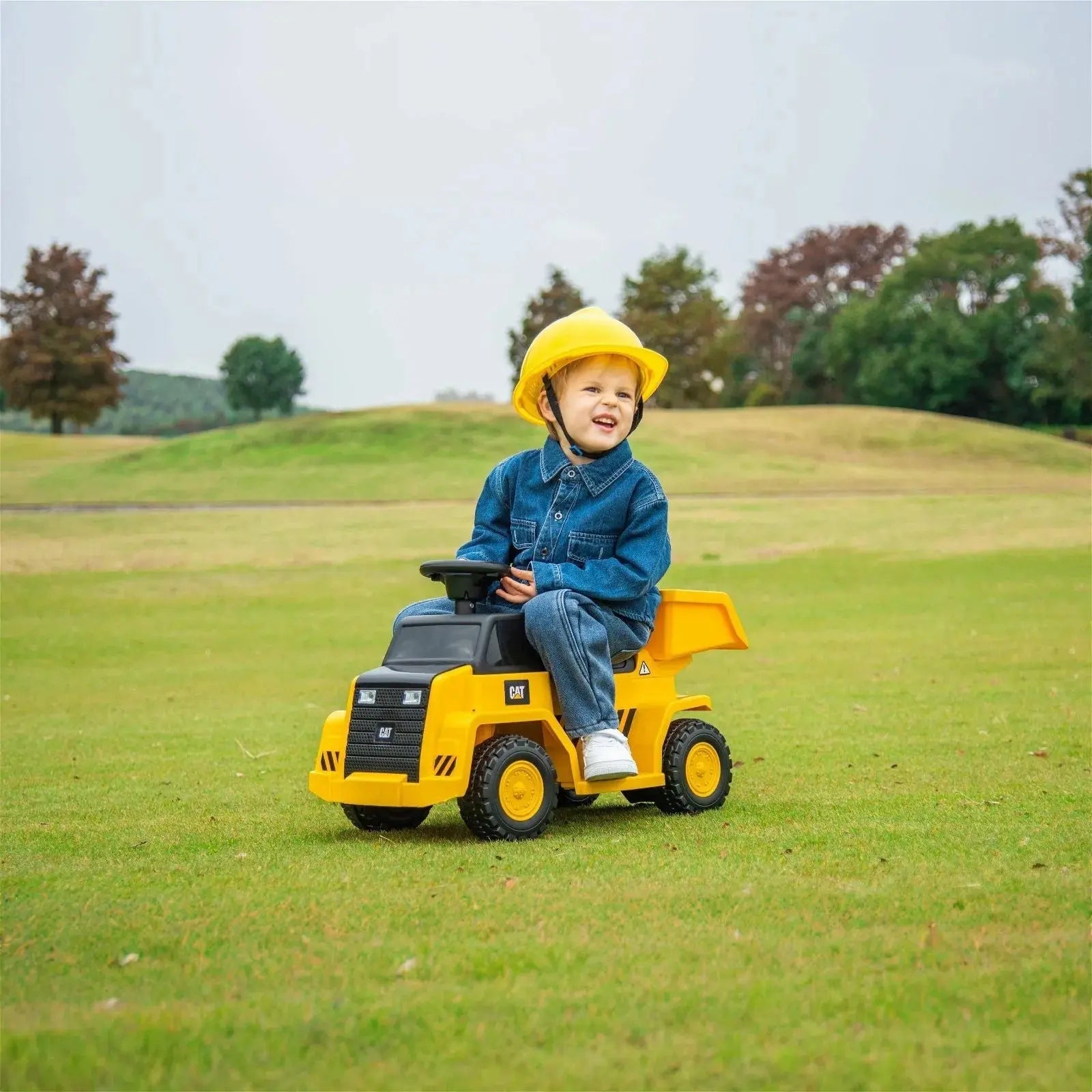 CAT Dump Truck 6V Ride-On Toy