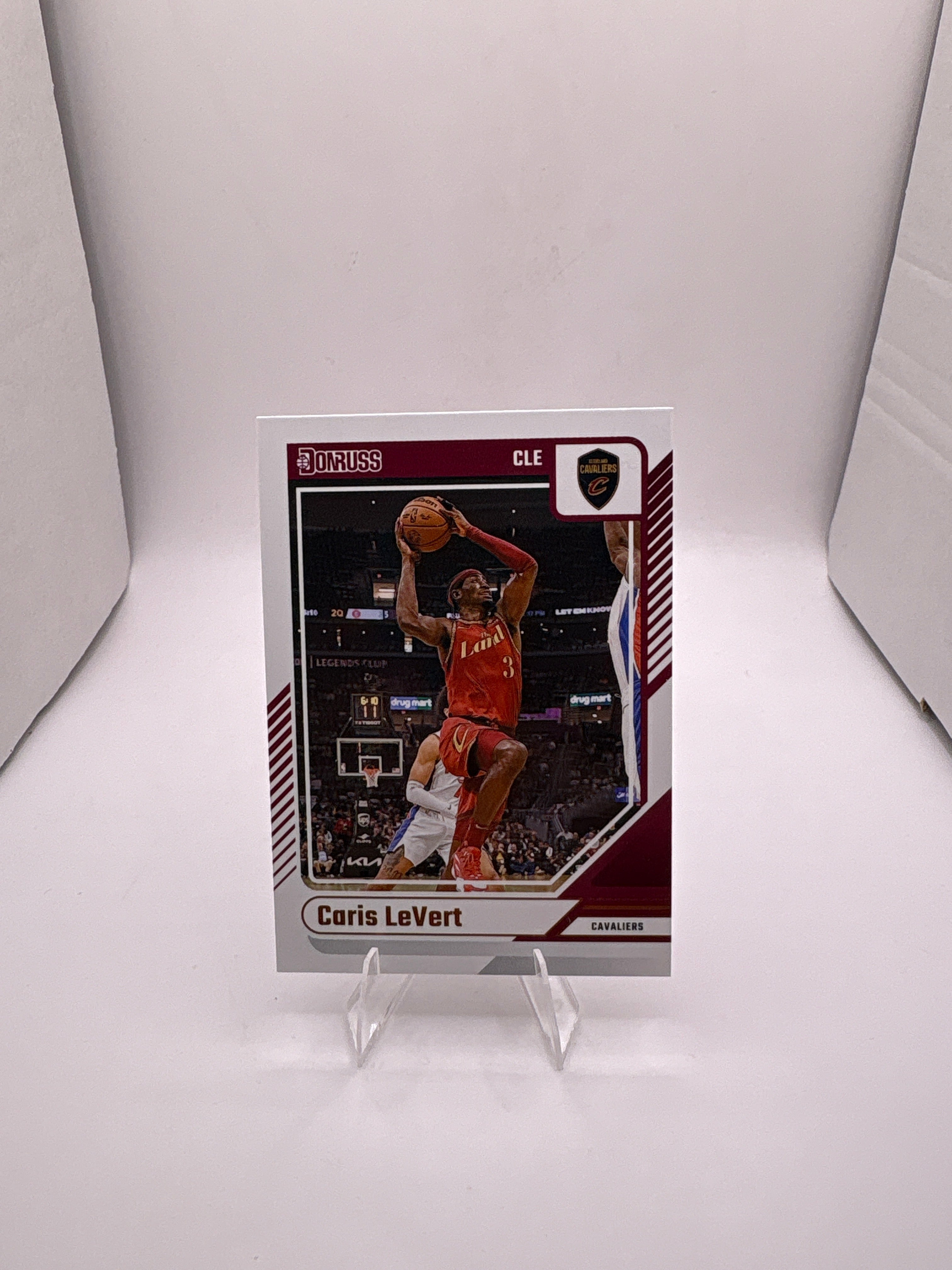 Donruss Caris LeVert Main image