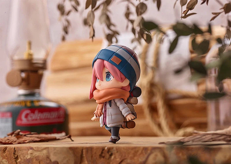 Laid-Back Camp Nendoroid 1623 Nadeshiko Kagamihara: Solo Camp Ver. Figure - Collectors World Toys