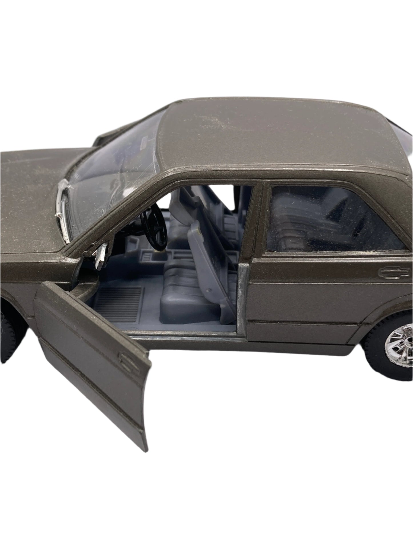 Burago Mercedes 190E Diecast