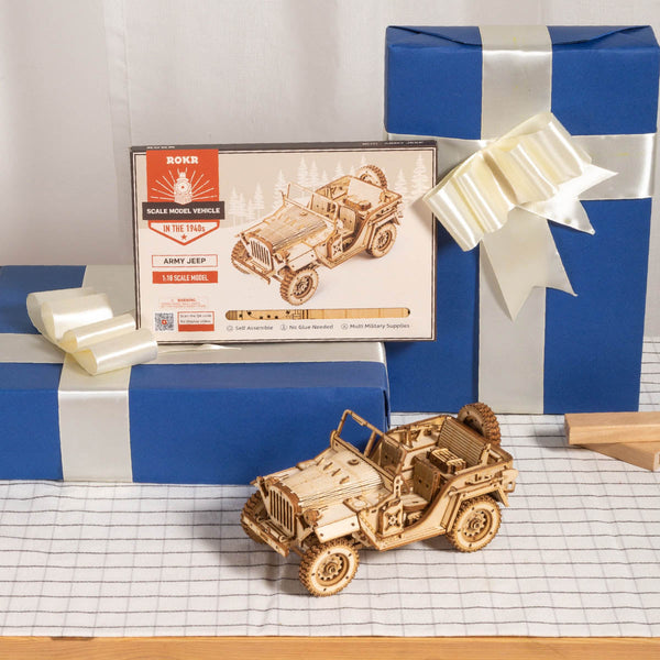 Robotime - Scale Model Vehicles; Army 4x4 Field Car