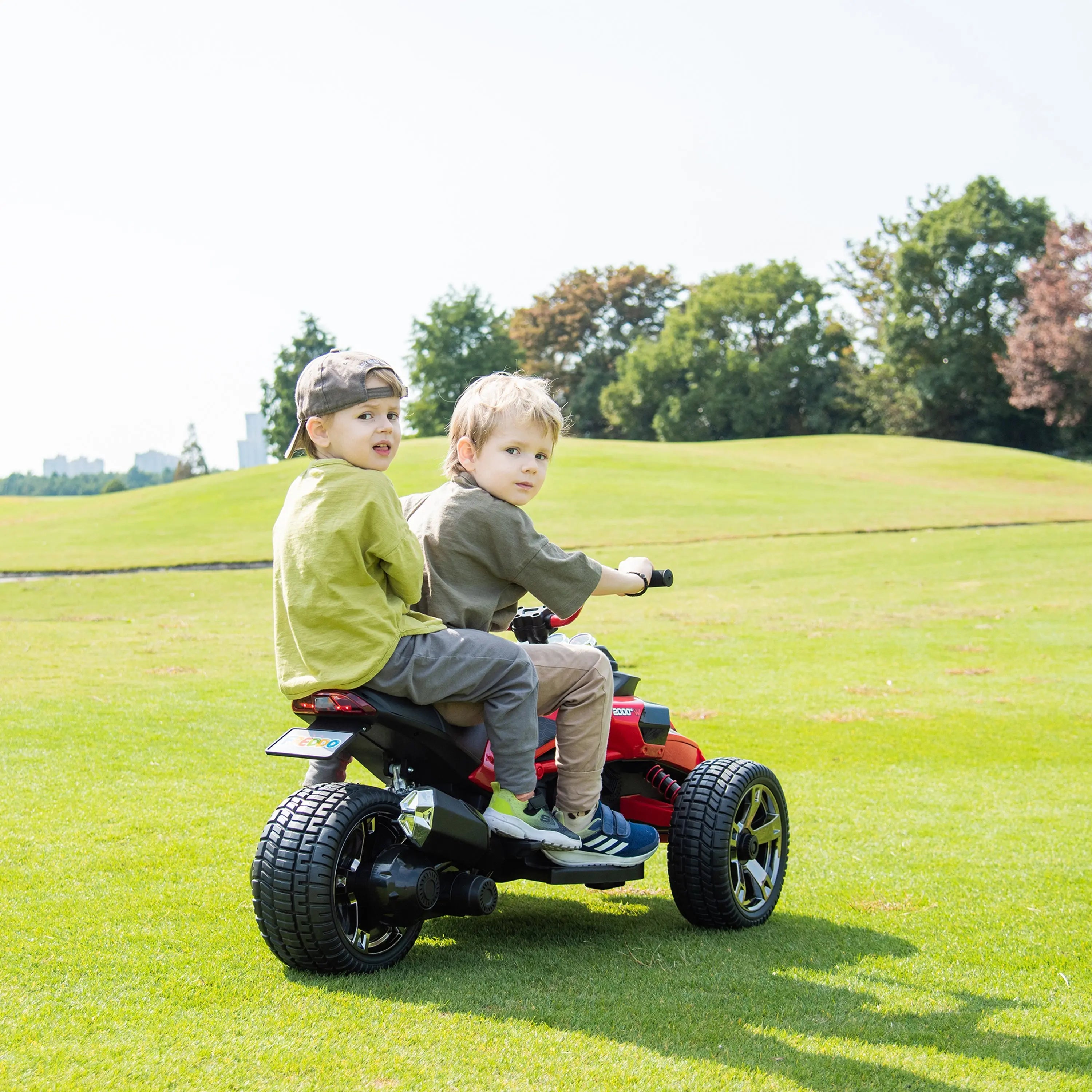 24V Freddo Spider 2 Seater Ride-On 3 Wheel Motorcycle - Collectors World Toys