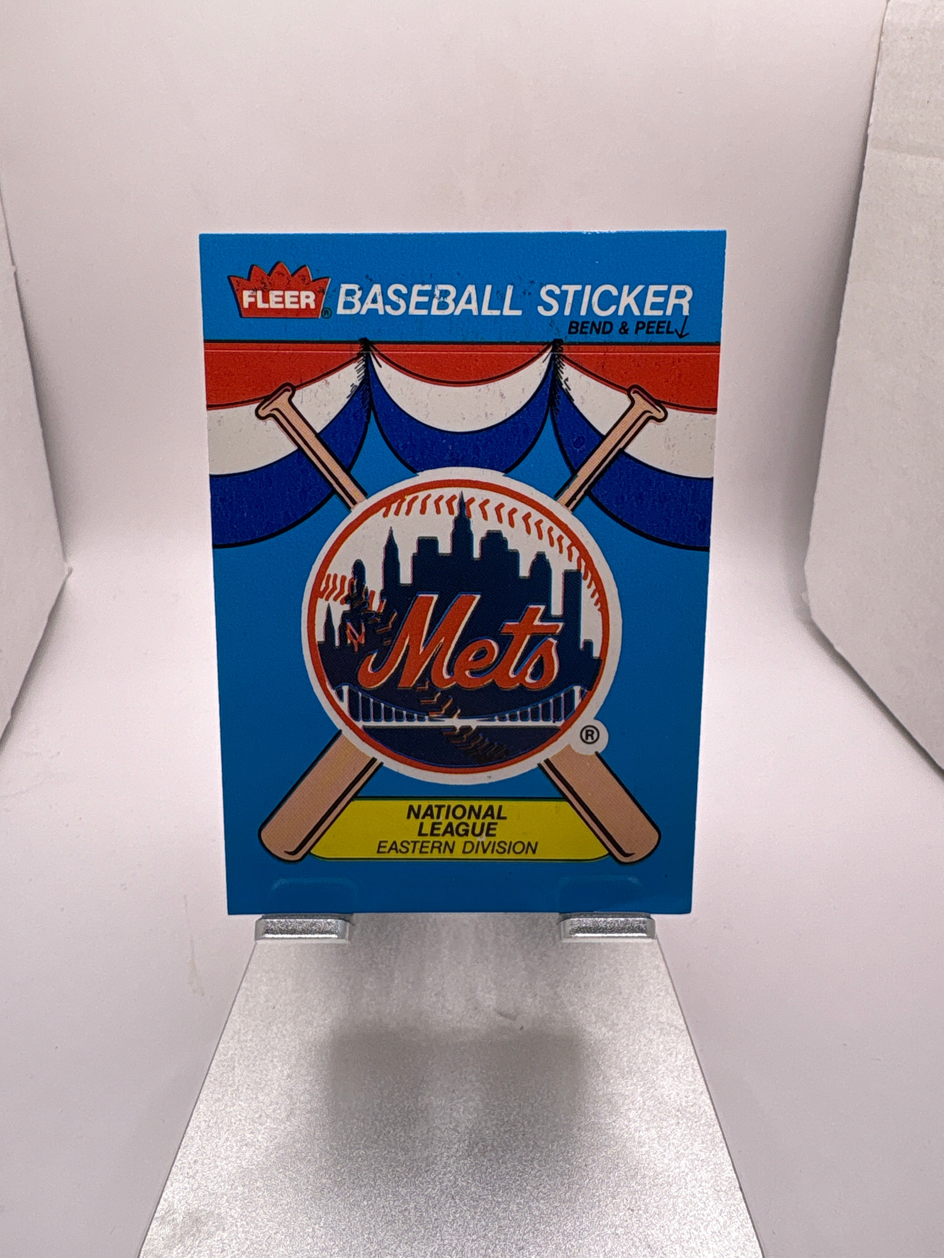 Fleer New York Mets Baseball Sticker Sports Card Main image