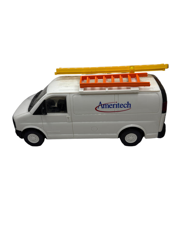 DG Productions GMC Savanna Diecast white