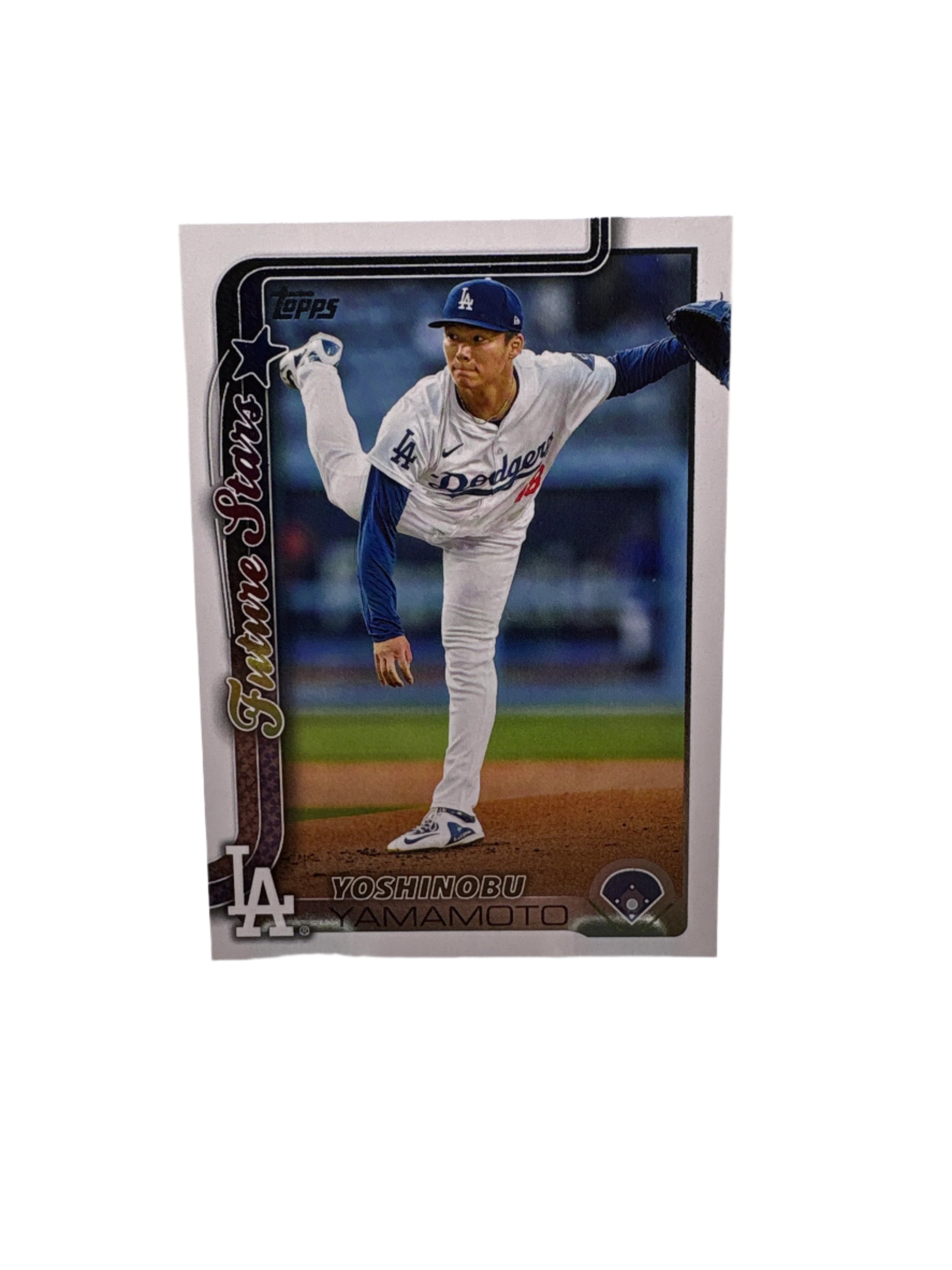 Topps Yoshinobu Yamamoto Main image