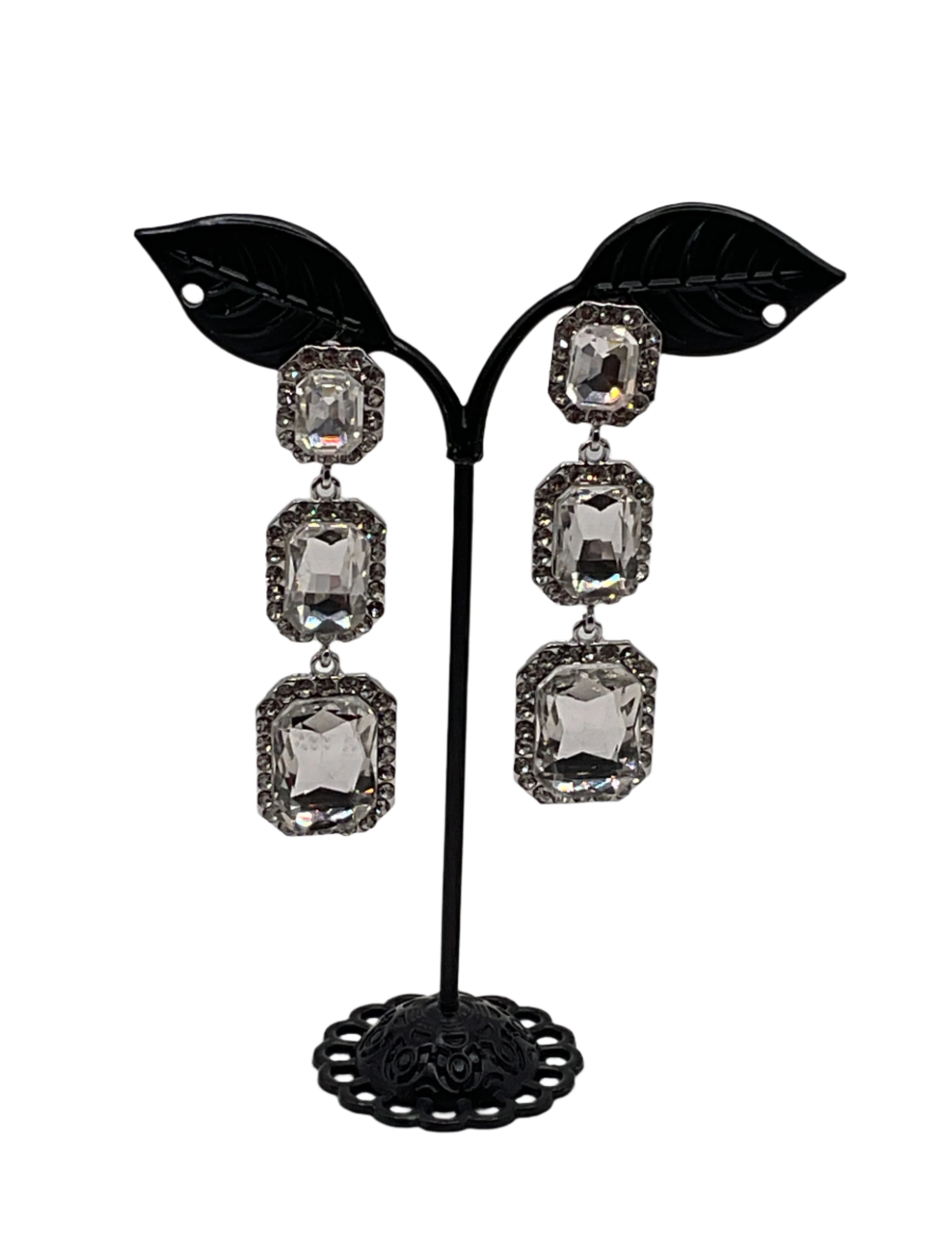 Shiny crystal earrings Main image
