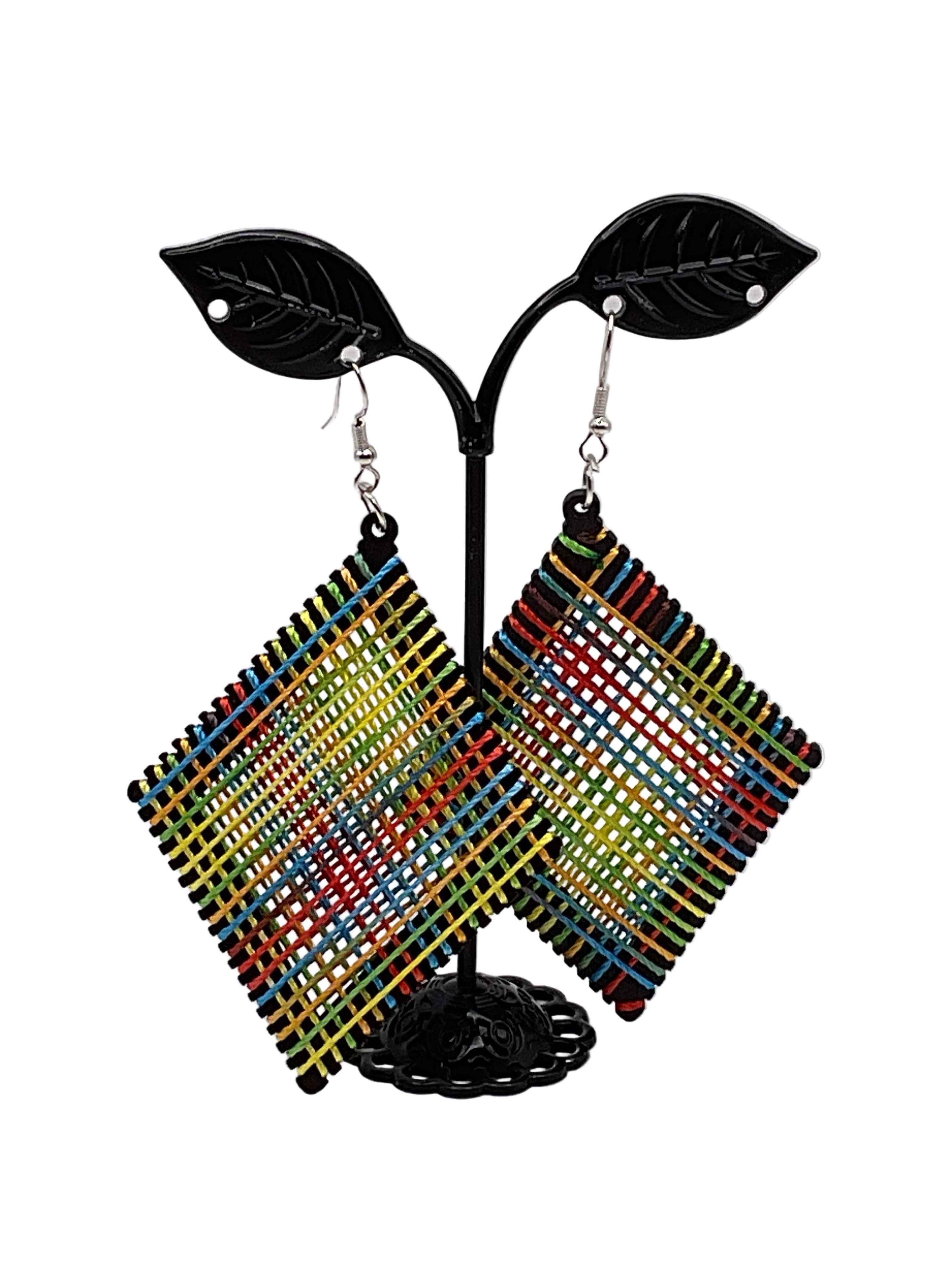 Threaded Diamond Shaped Earrings