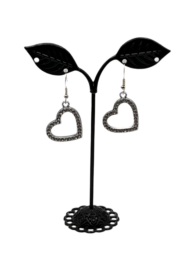 Shiny heart earrings Hover Image