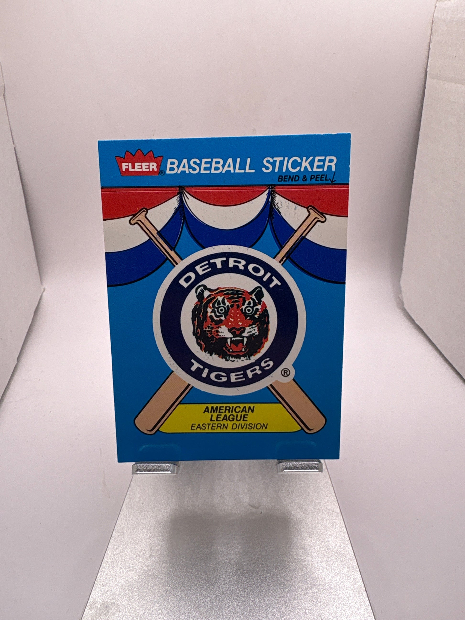 Fleer Detroit Tigers Baseball Sticker Sports Card
