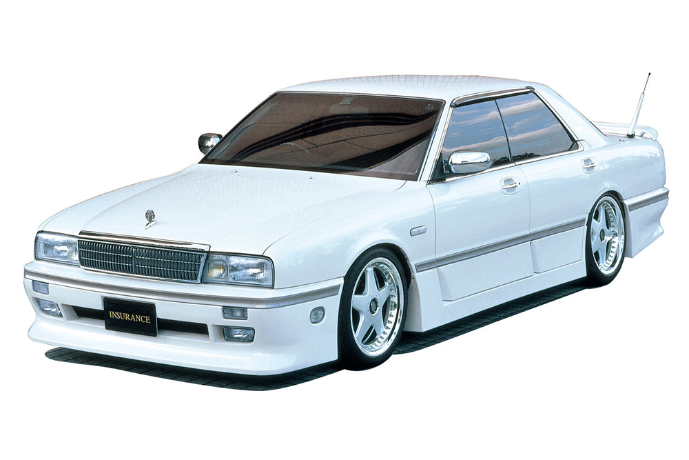 1/24 INSURANCE Y31 CIMA '89 (NISSAN) Model Kit Main image