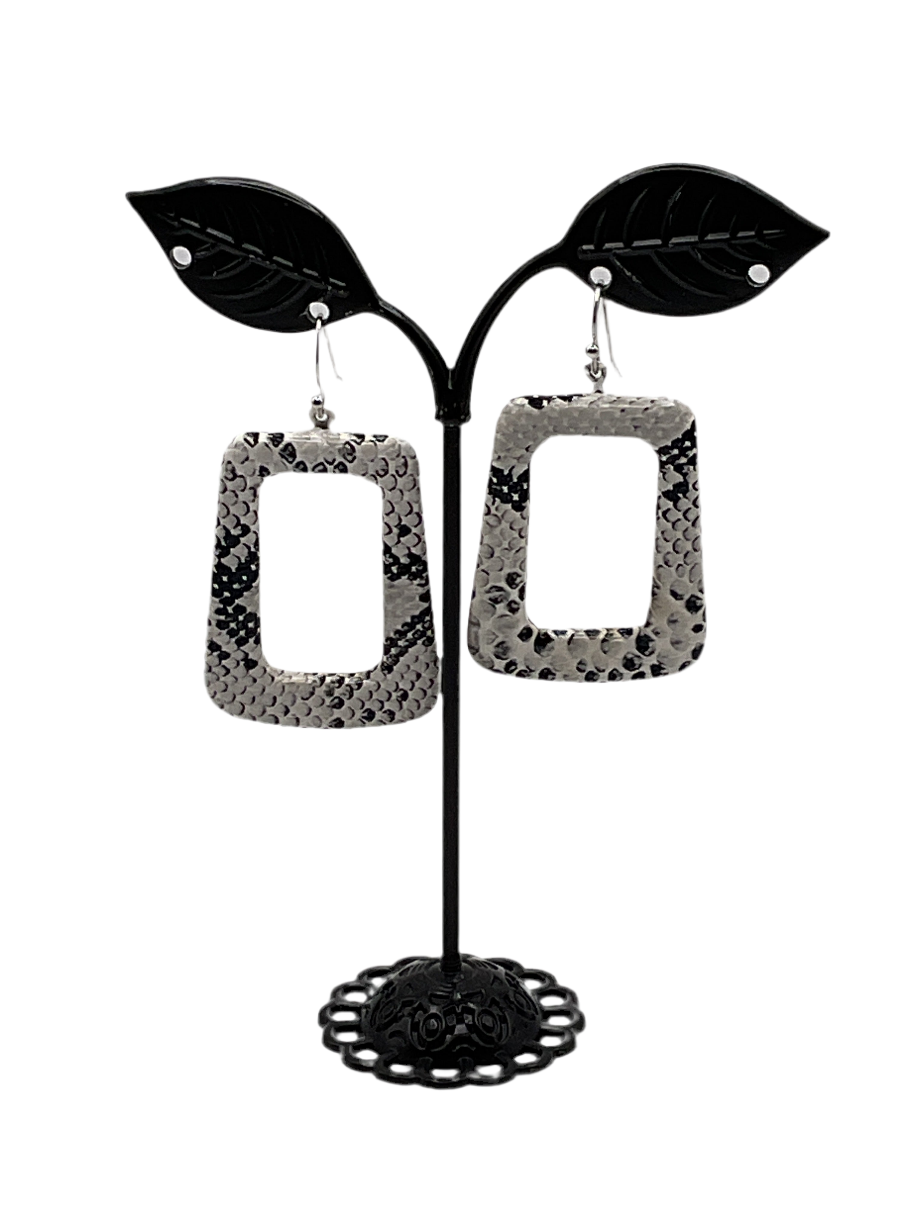 Snake skin earrings Main image