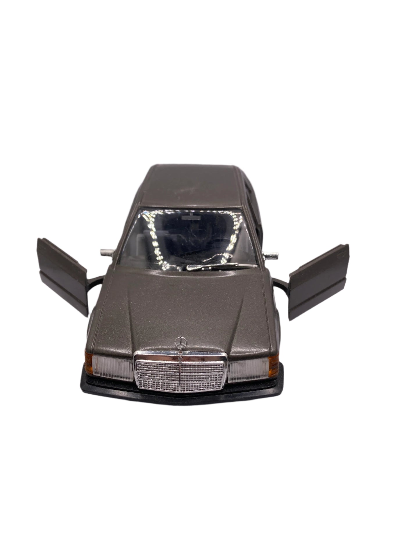 Burago Mercedes 190E Diecast