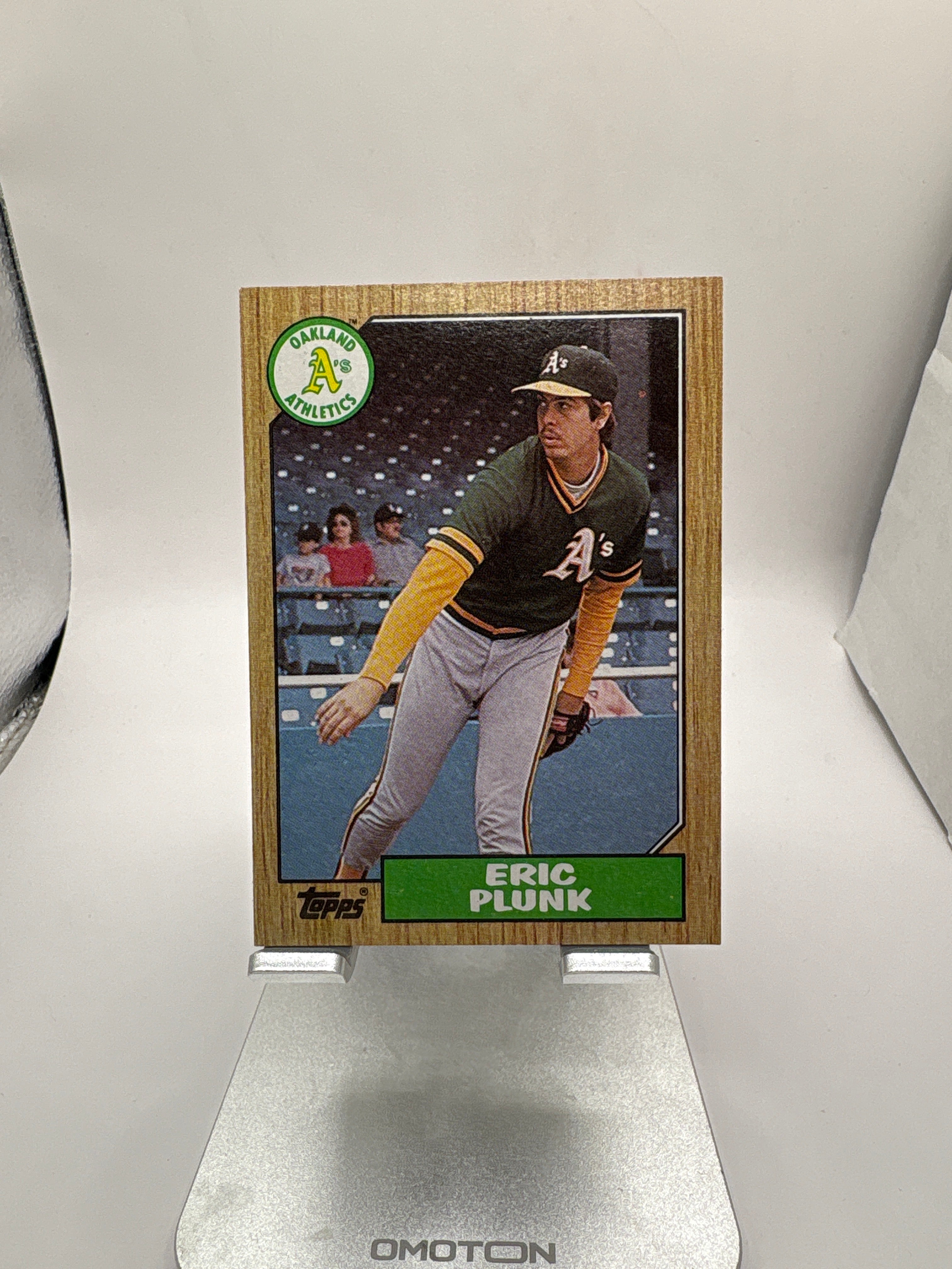 Topps Eric Plunk Main image