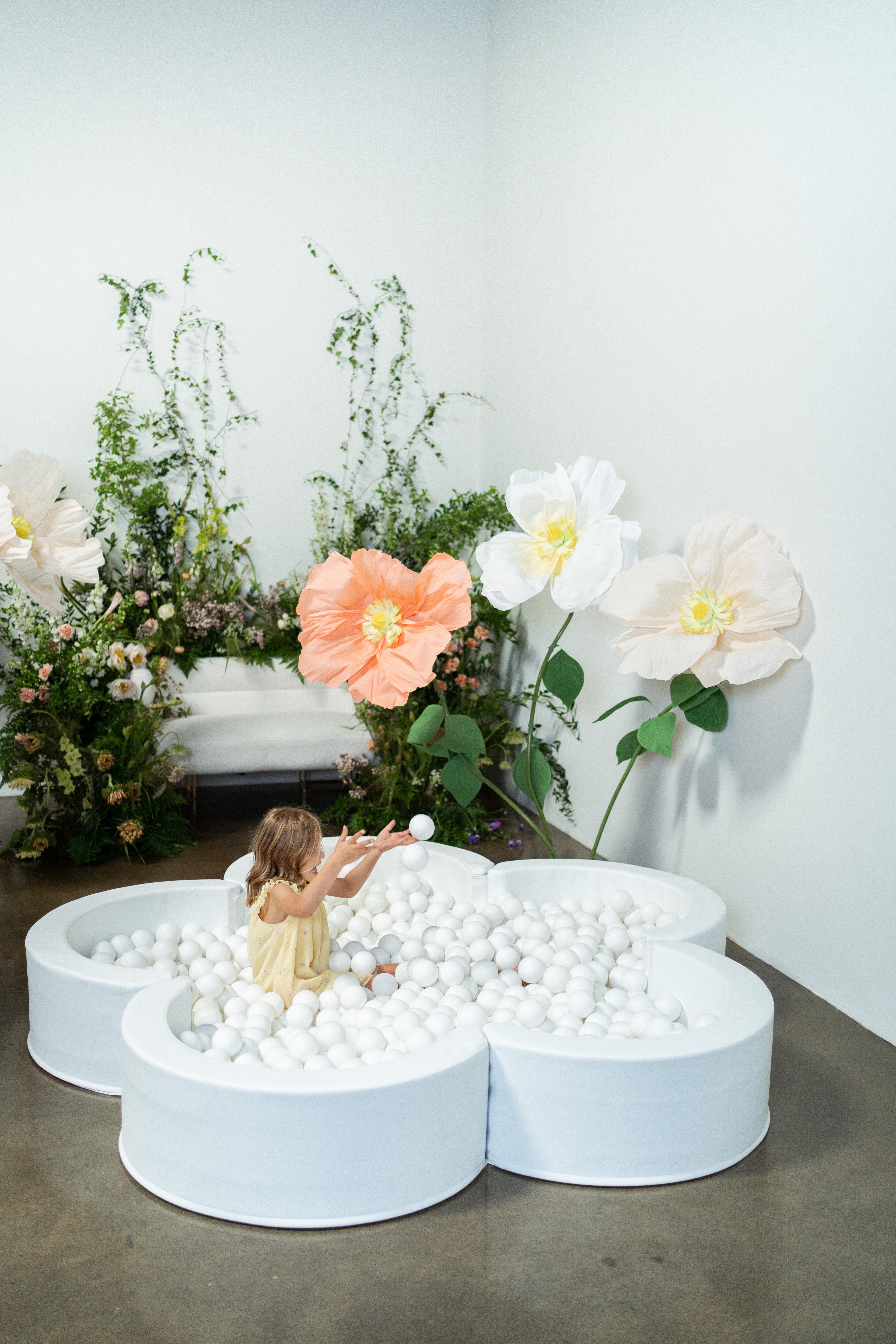 Mini Daisy Ball Pit - Collectors World Toys