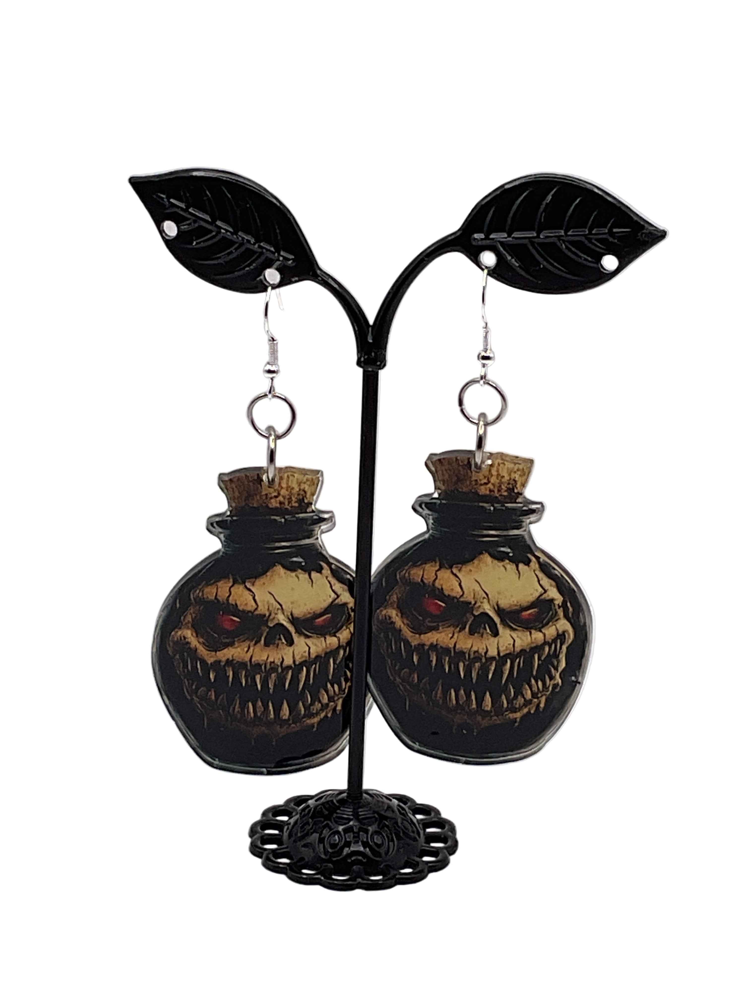 Court of the Dead Skull Apple Earrings