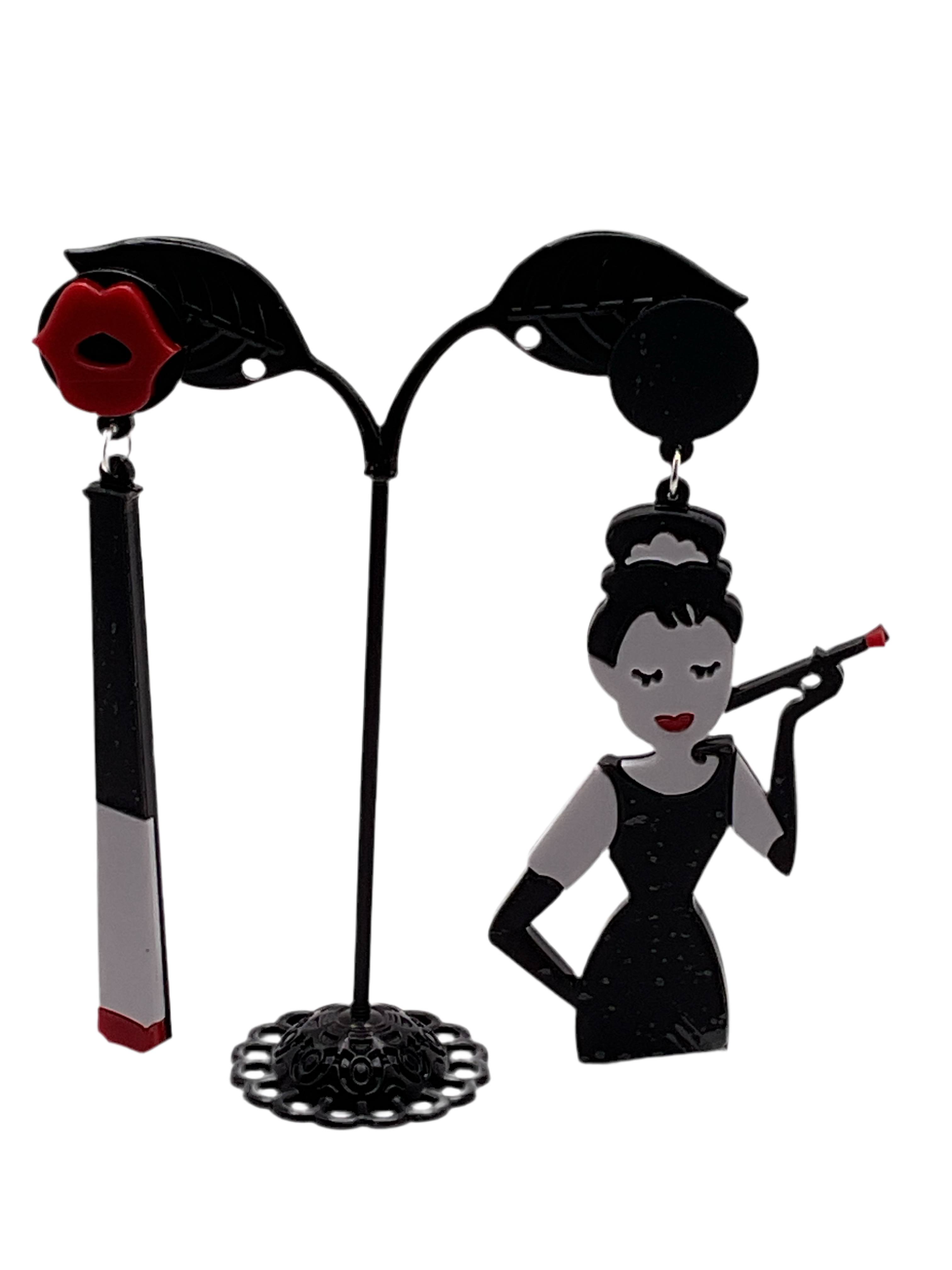 Elegant Smoker Earrings Main image