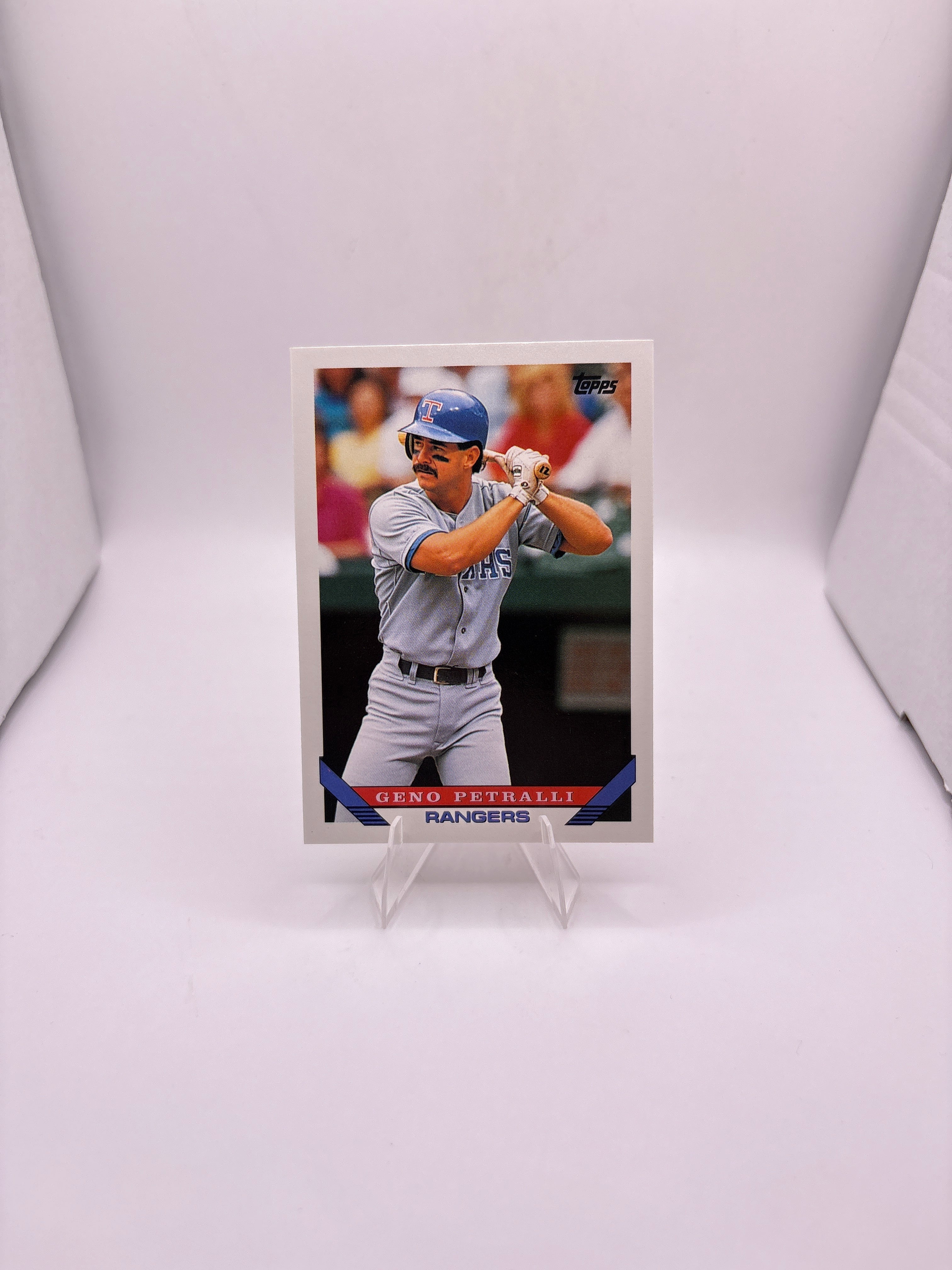 Topps Geno Petralli Main image