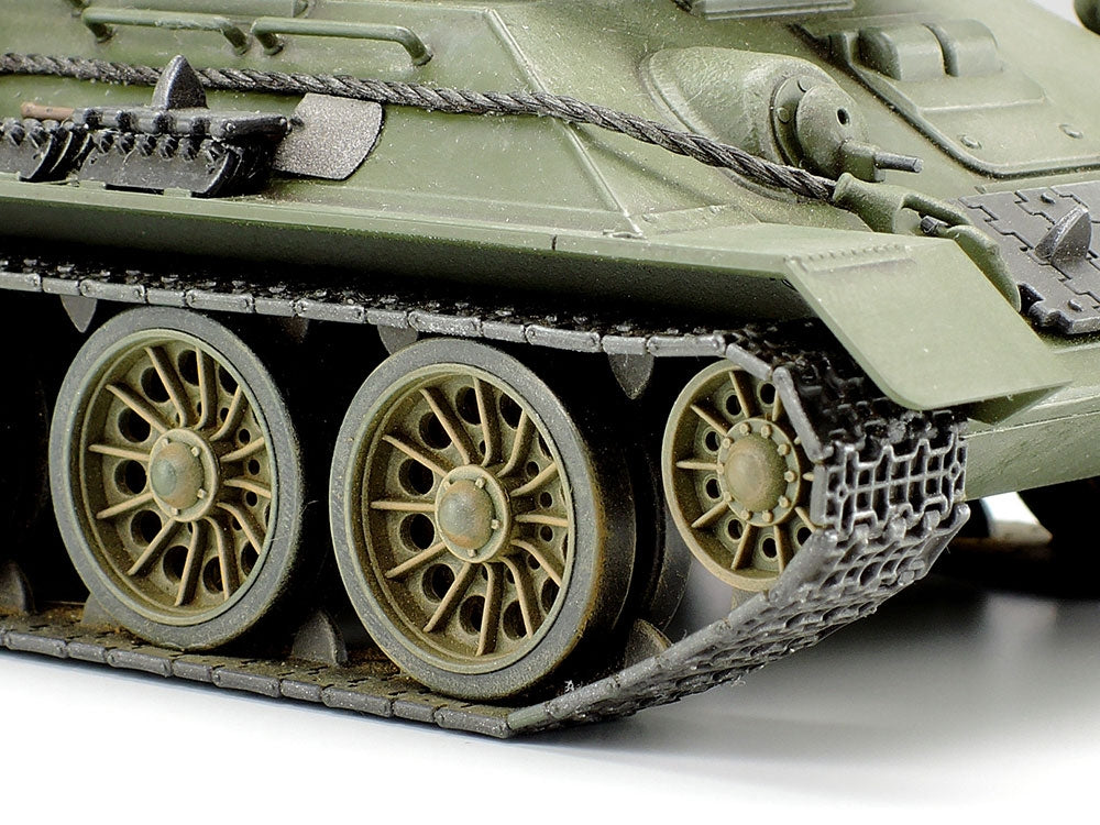 Tamiya - 1/48 Russian Med Tank T34/85 Plastic Model Kit