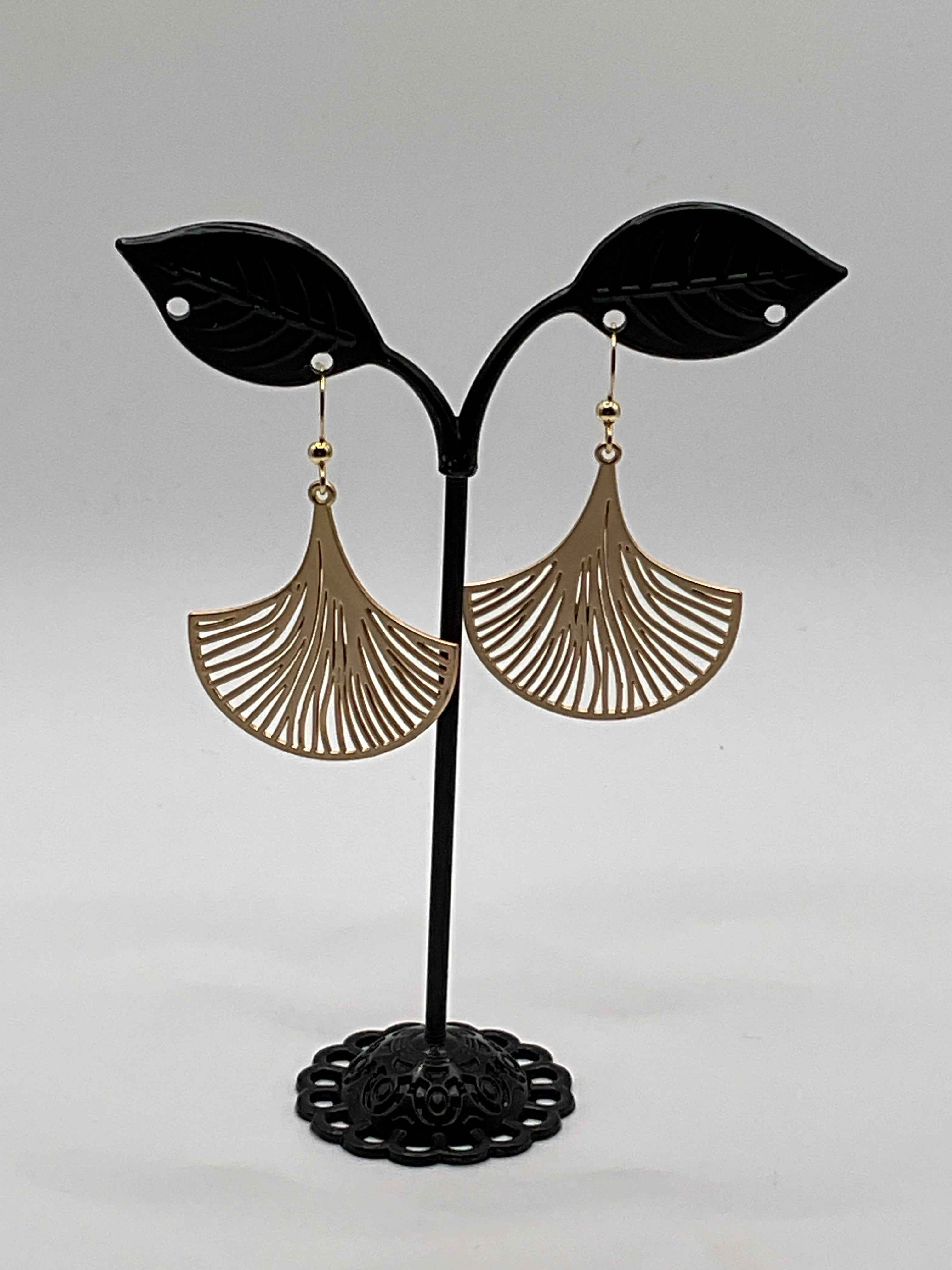 Gold Fan Earrings Main image
