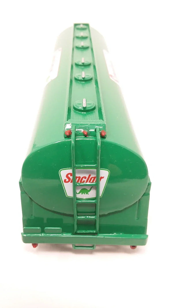 1:48 Vintage White-Fruehauf Gasoline Truck - Sinclair Dino Gasoline Plastic Model Kit