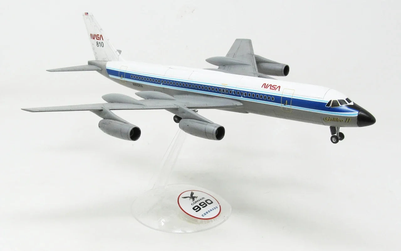 1:135 Convair 990 Coronado Jet Airliner with Swivel Stand Plastic Model Kit