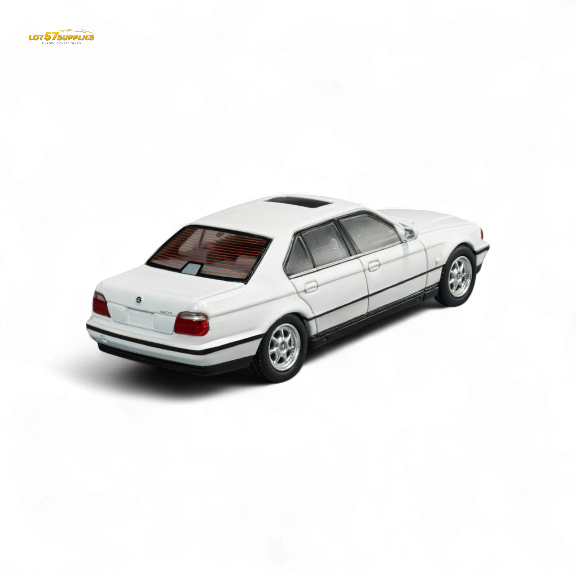 DCM BMW E38 740iL 7-Series in White 1:64
