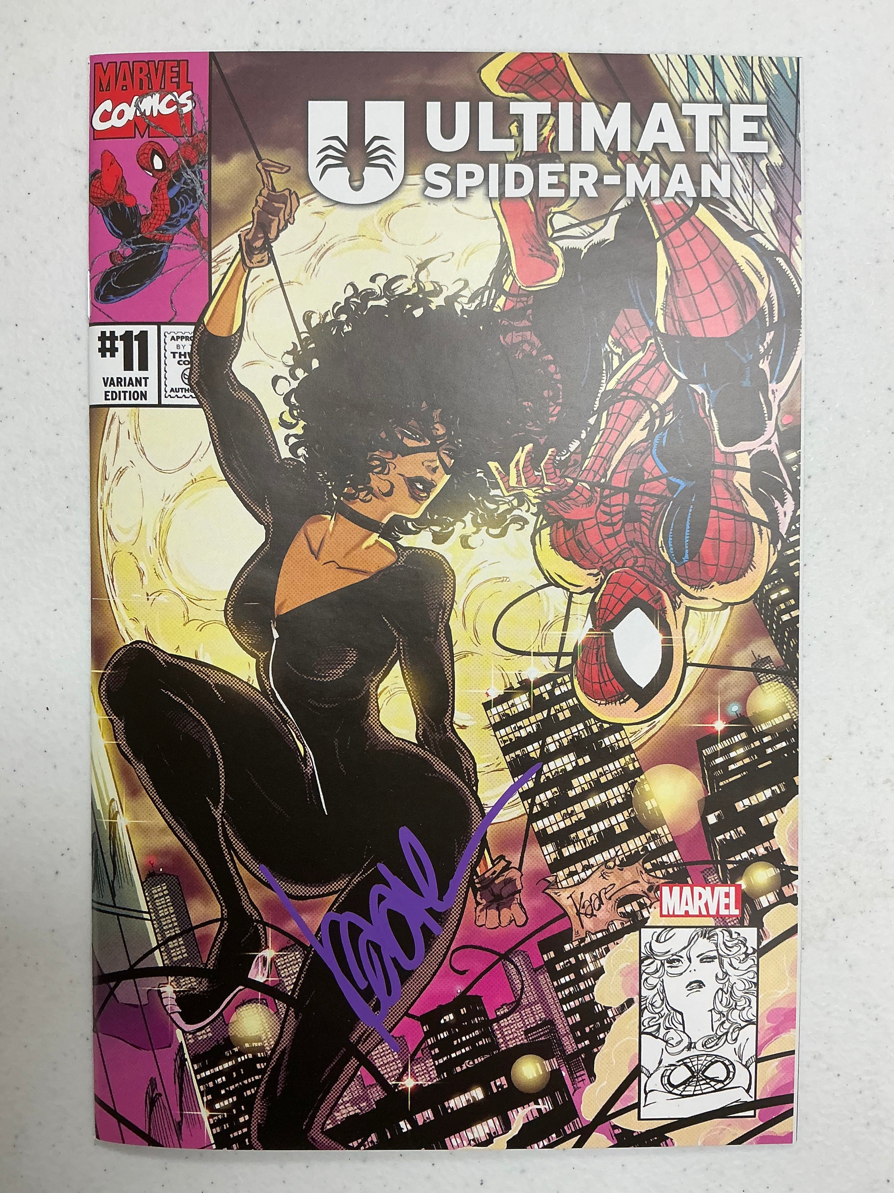 [Signed by Kaare Andrews] ULTIMATE SPIDER-MAN #11 UNKNOWN COMICS KAARE ANDREWS EXCLUSIVE VAR - Collectors World Toys Main image